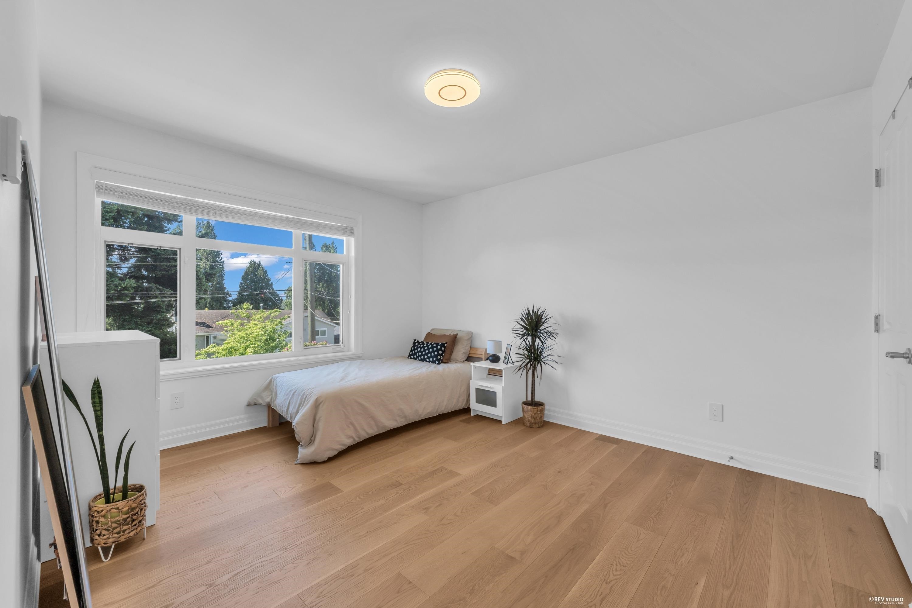 2459 Mathers Avenue, West Vancouver, BC