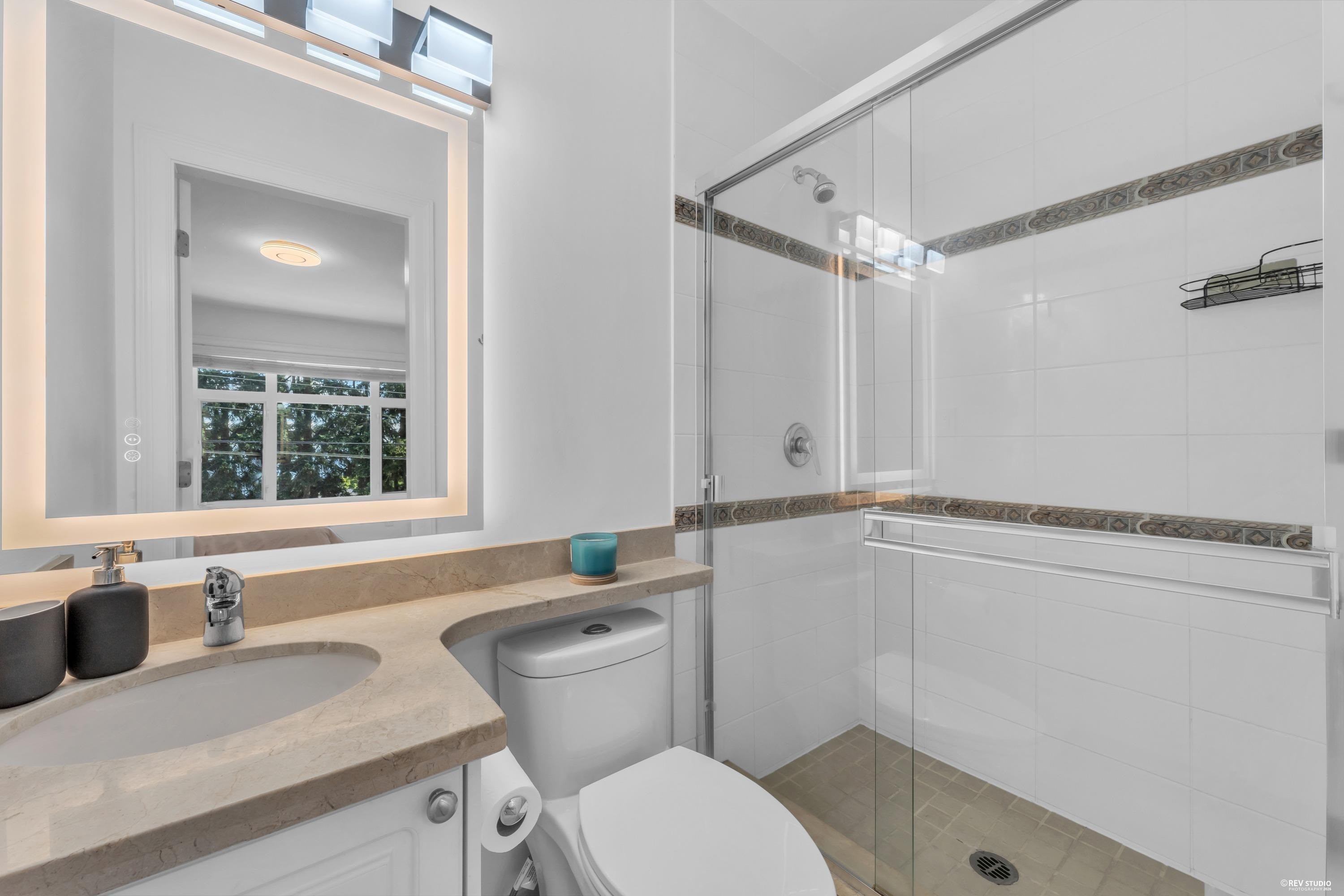2459 Mathers Avenue, West Vancouver, BC
