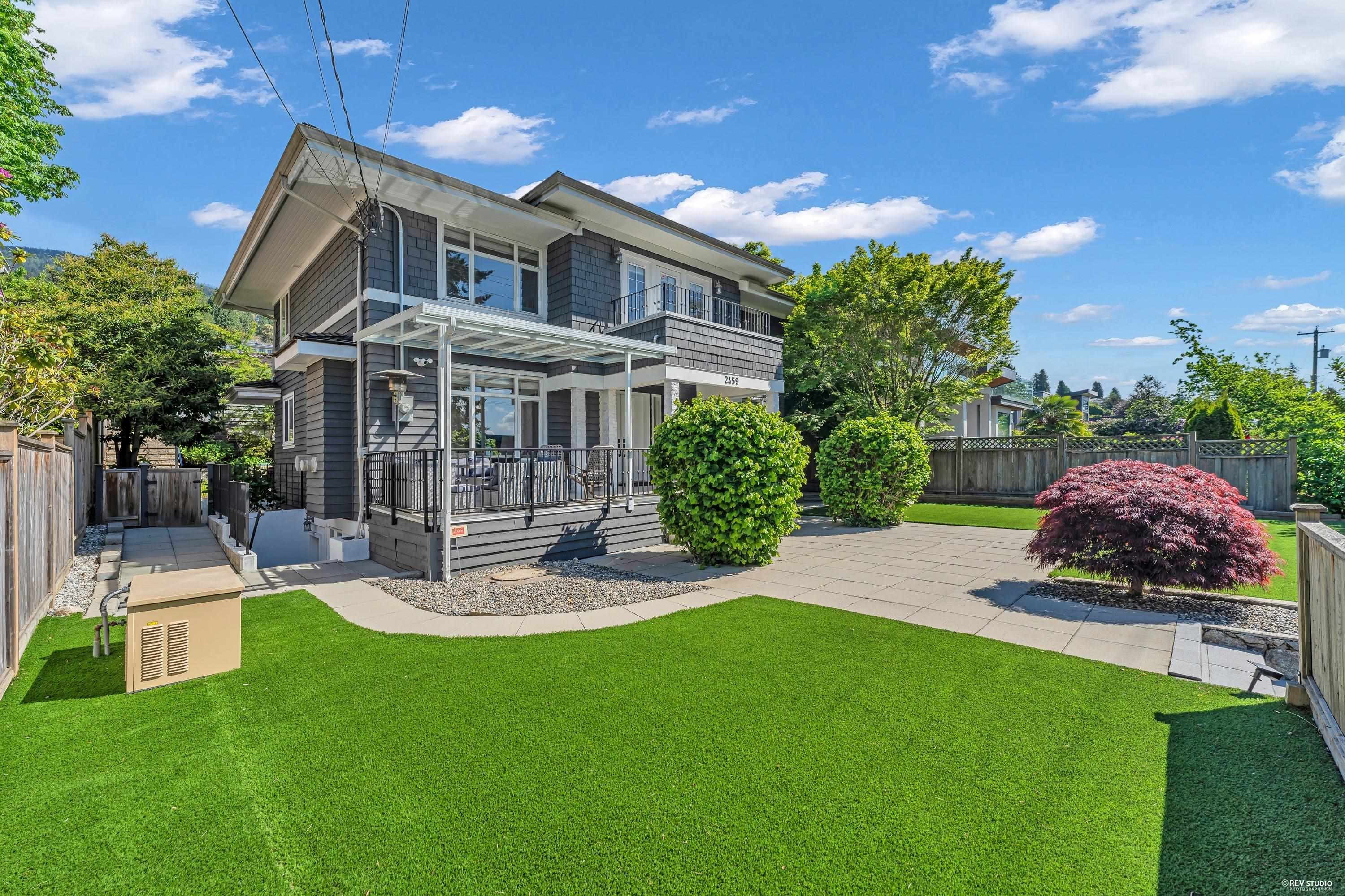 2459 Mathers Avenue, West Vancouver, BC