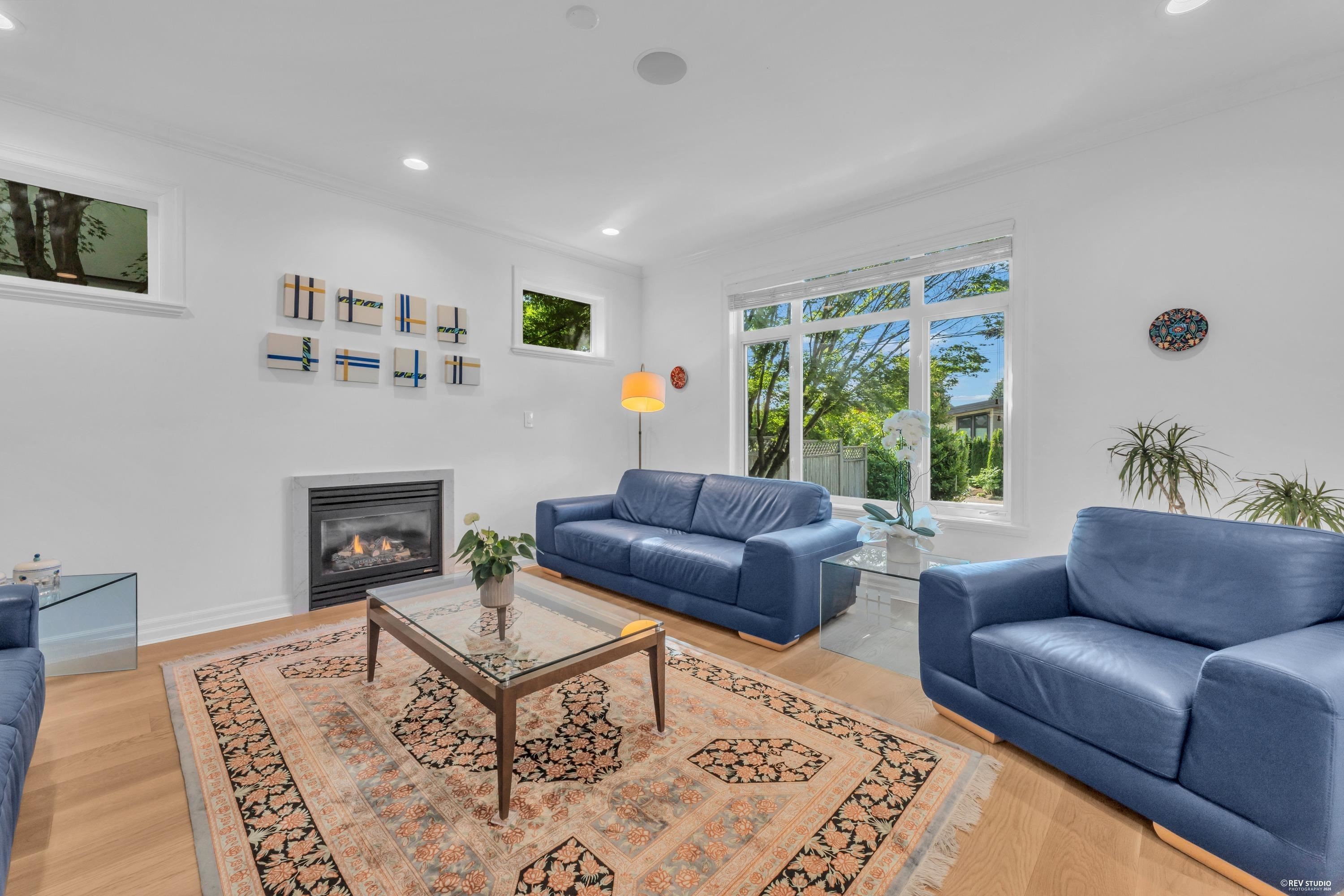 2459 Mathers Avenue, West Vancouver, BC