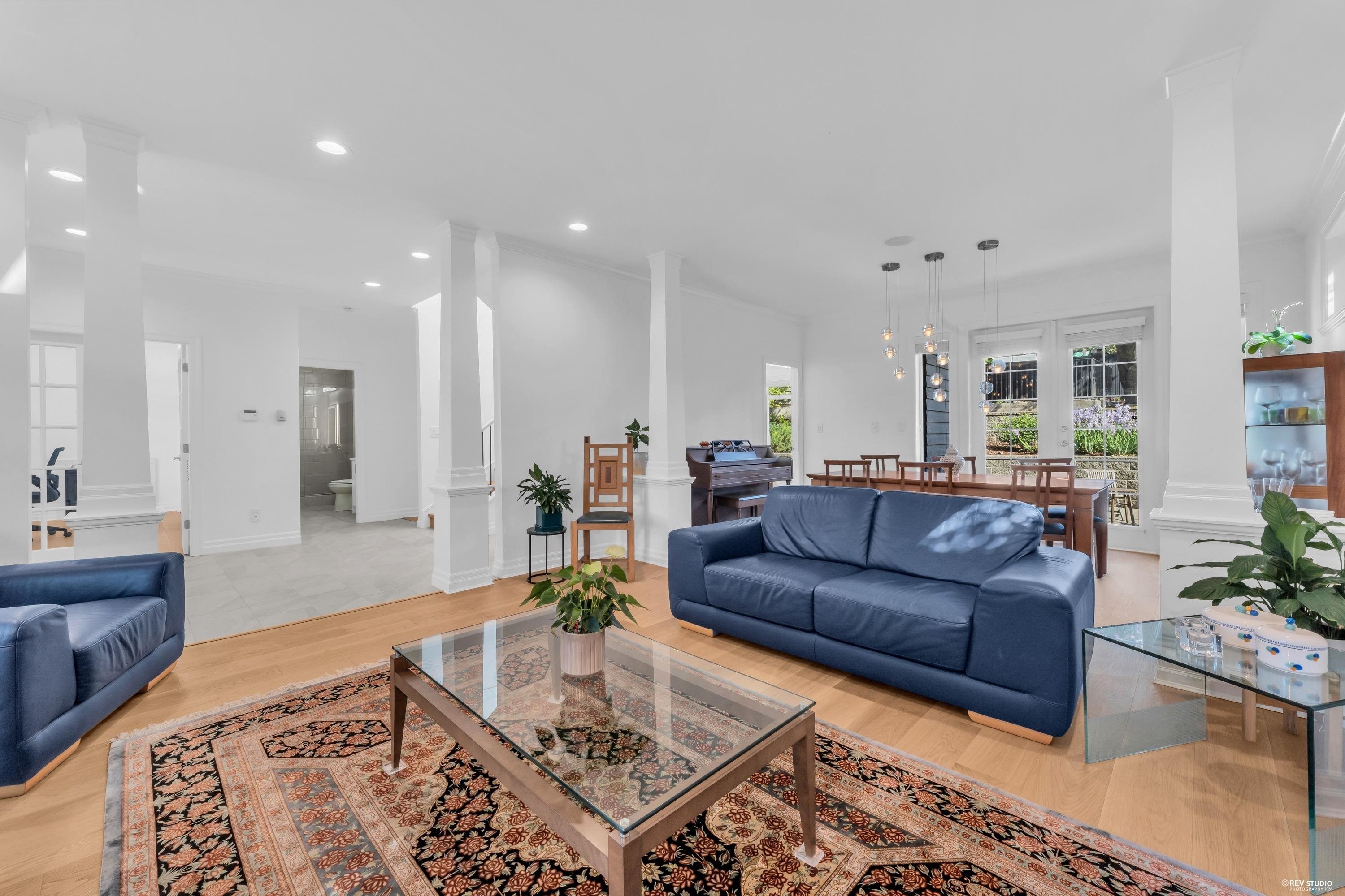 2459 Mathers Avenue, West Vancouver, BC