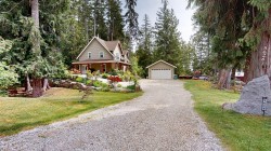 5626 Curran Road Halfmoon Bay, BC V7Z 1B4