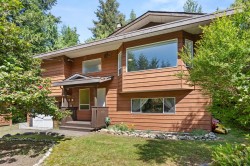 8044 Dogwood Drive Halfmoon Bay, BC V7Z 1A7