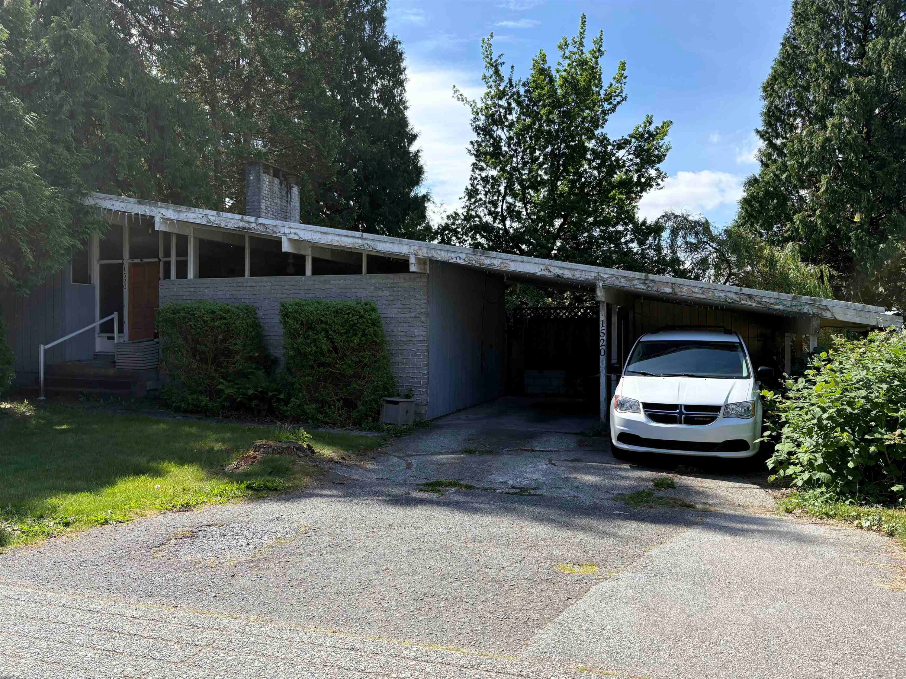 1520 Winslow Avenue, Coquitlam, BC