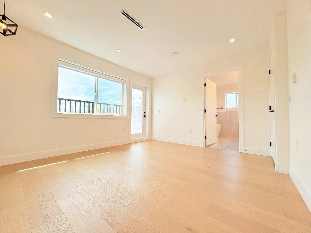 2026 32Nd Avenue E, Vancouver, BC