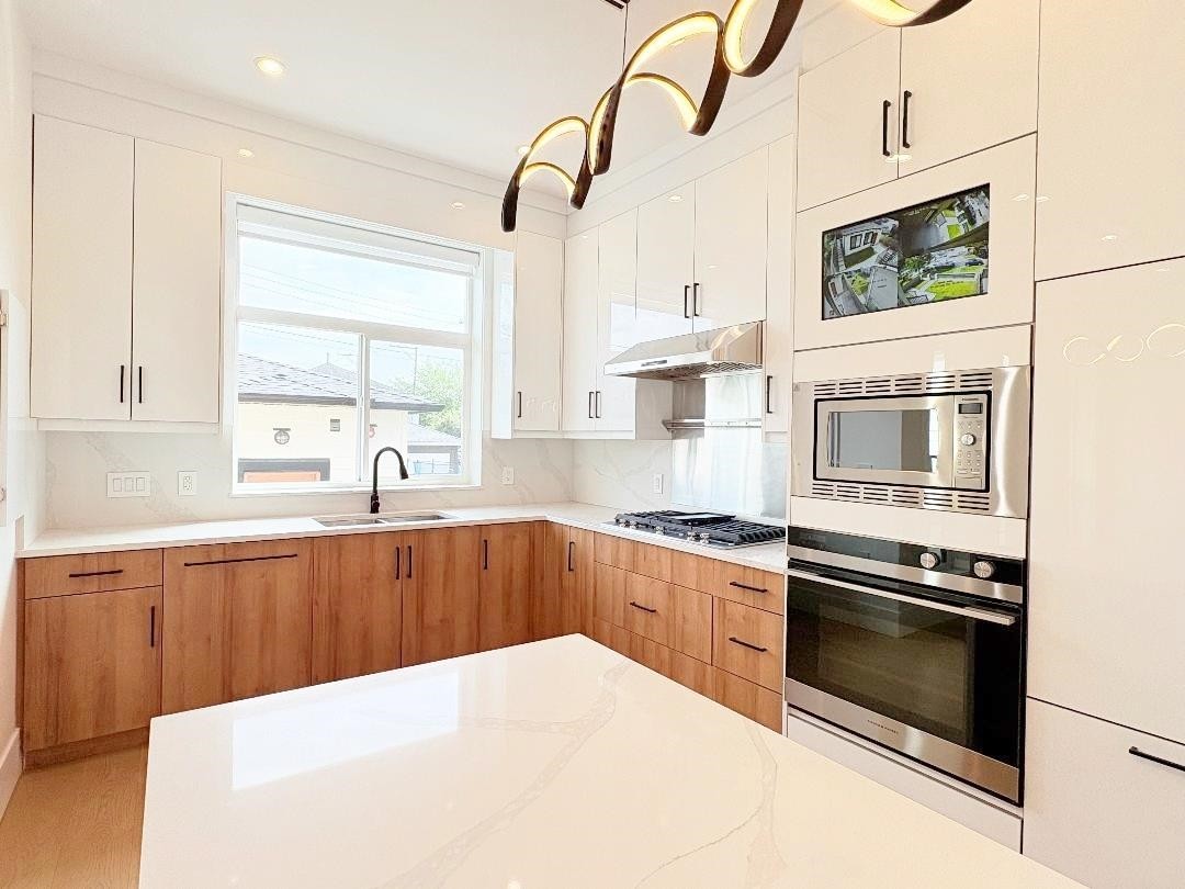 2026 32Nd Avenue E, Vancouver, BC