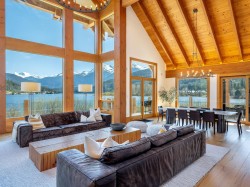 8441 Golden Bear Place Whistler, BC V8E 1J7