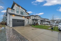 10509 Mcveety Street Maple Ridge, BC V2W 0K3