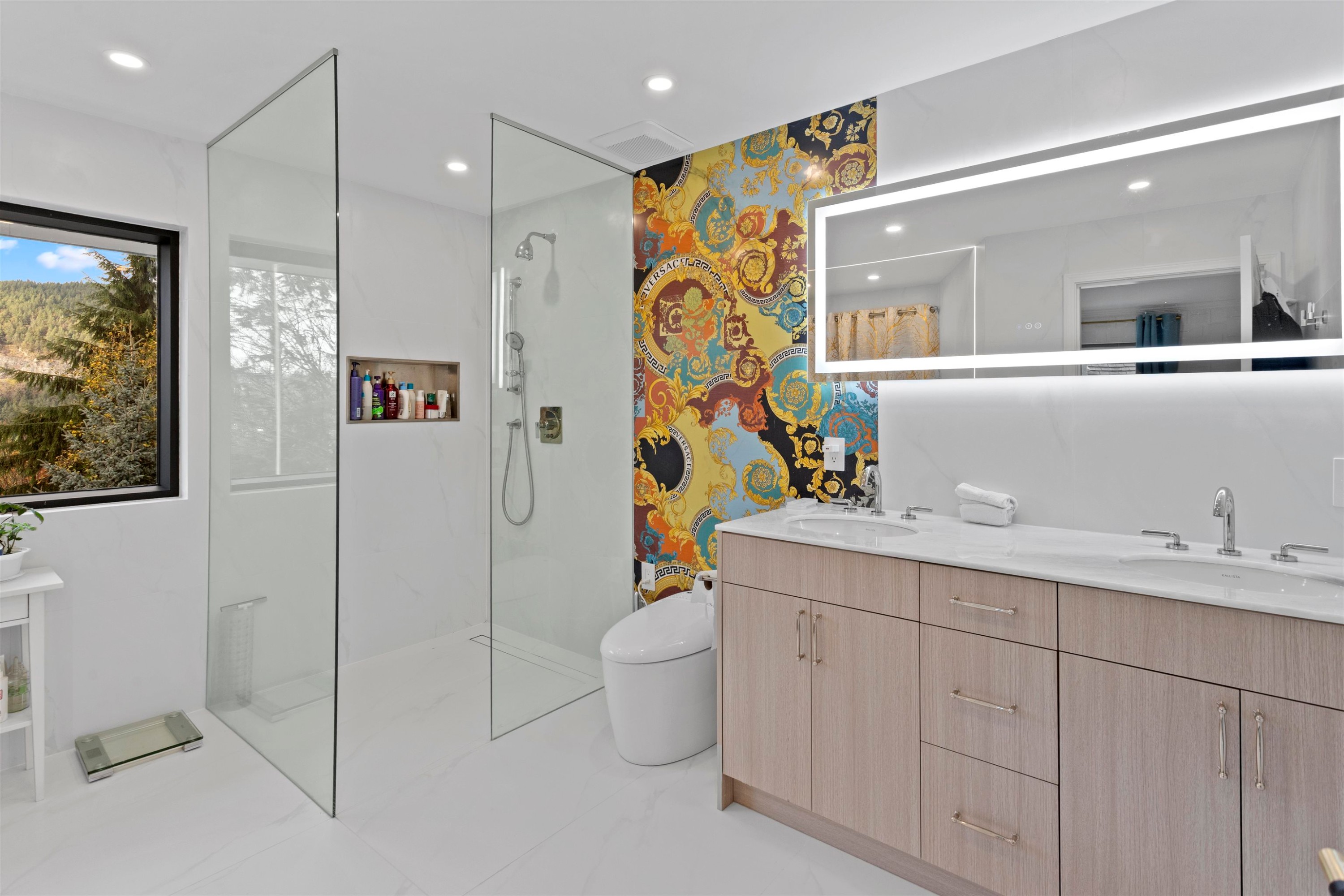 5485 Keith Road, West Vancouver, BC