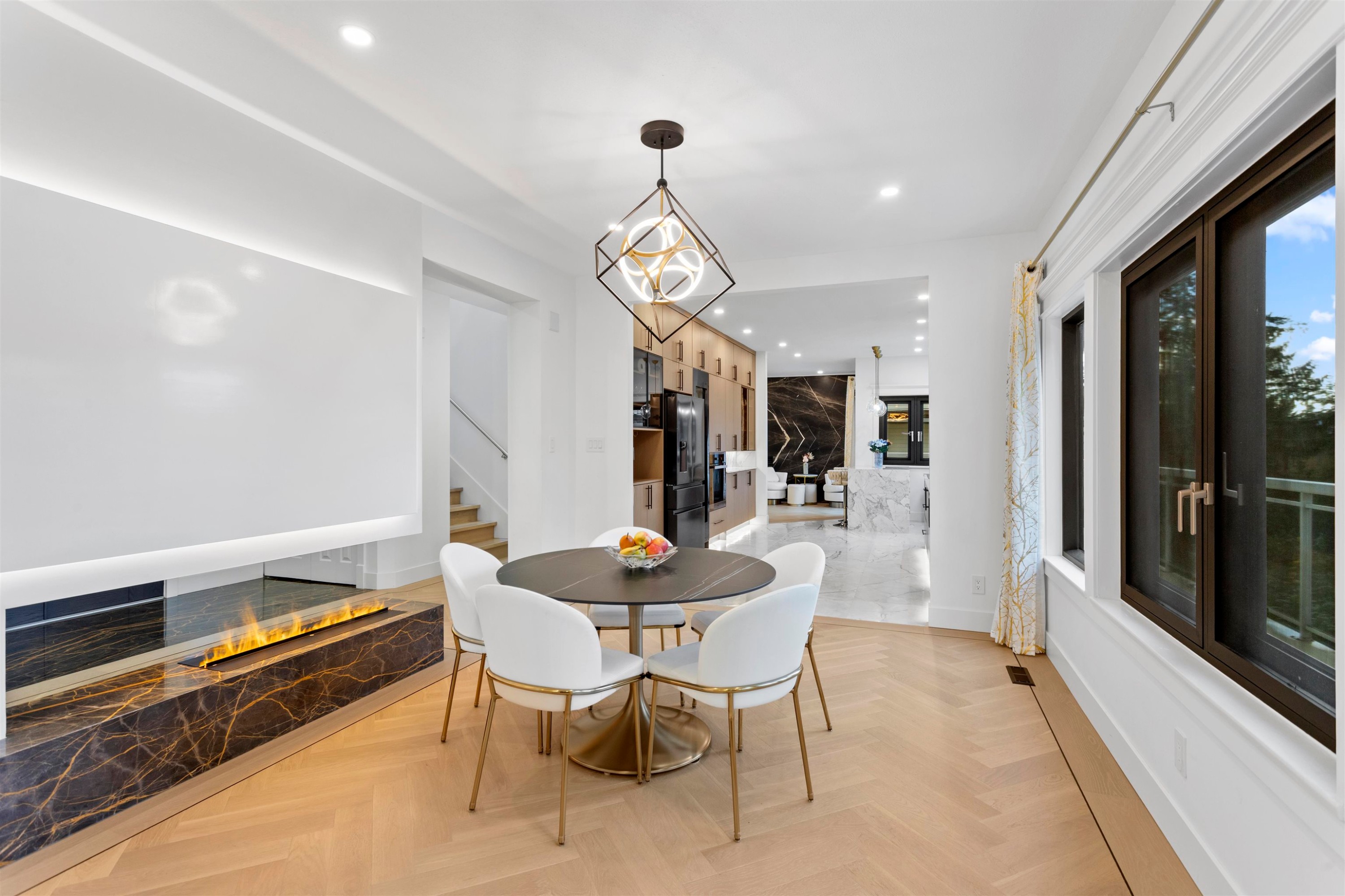 5485 Keith Road, West Vancouver, BC