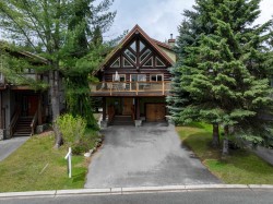 7270 Spruce Grove Circle Whistler, BC V8E 0E8