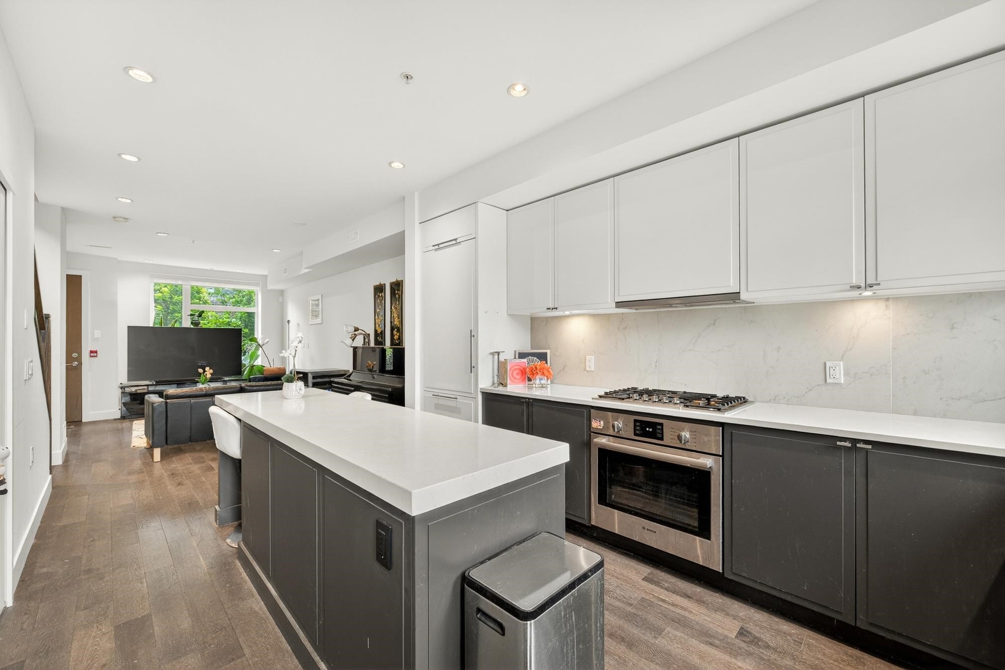 7601 Yukon Street, Vancouver, BC
