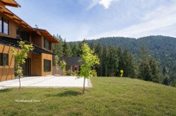 865 Forster Lane Bowen Island, BC V0N 1G1