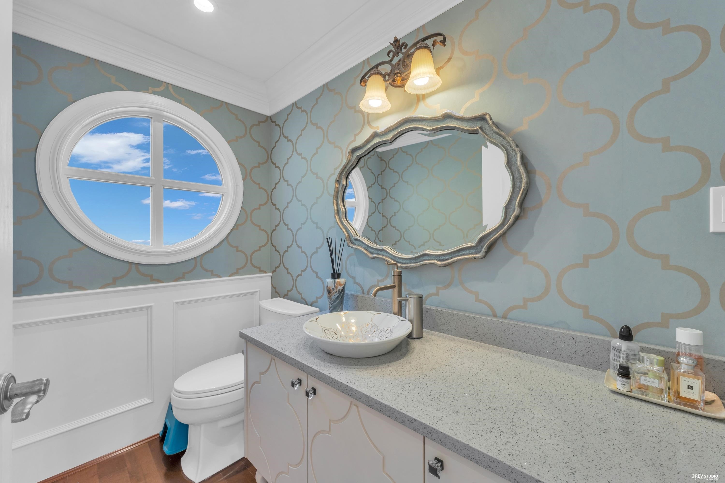 880 Younette Drive, West Vancouver, BC