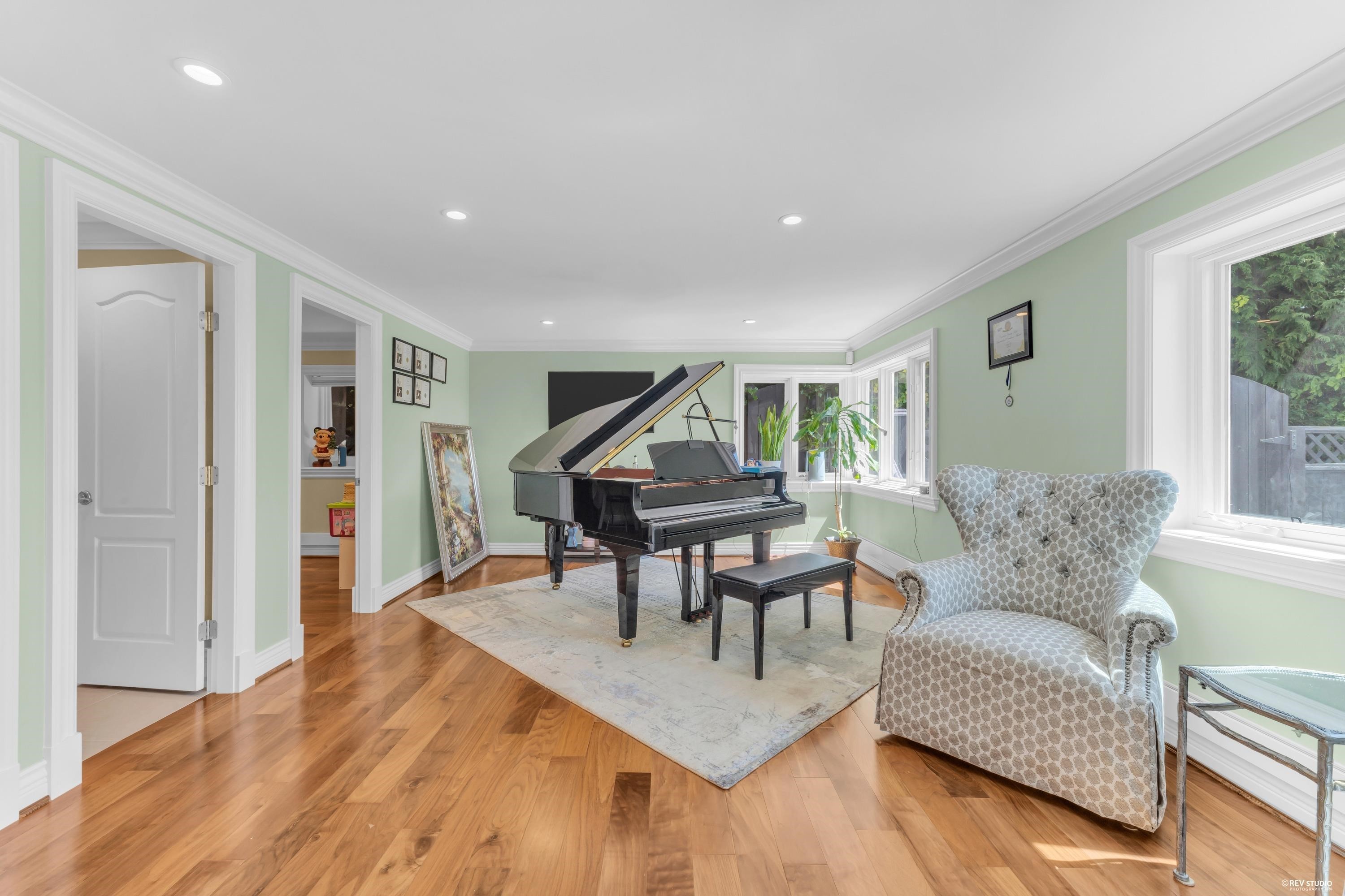 880 Younette Drive, West Vancouver, BC