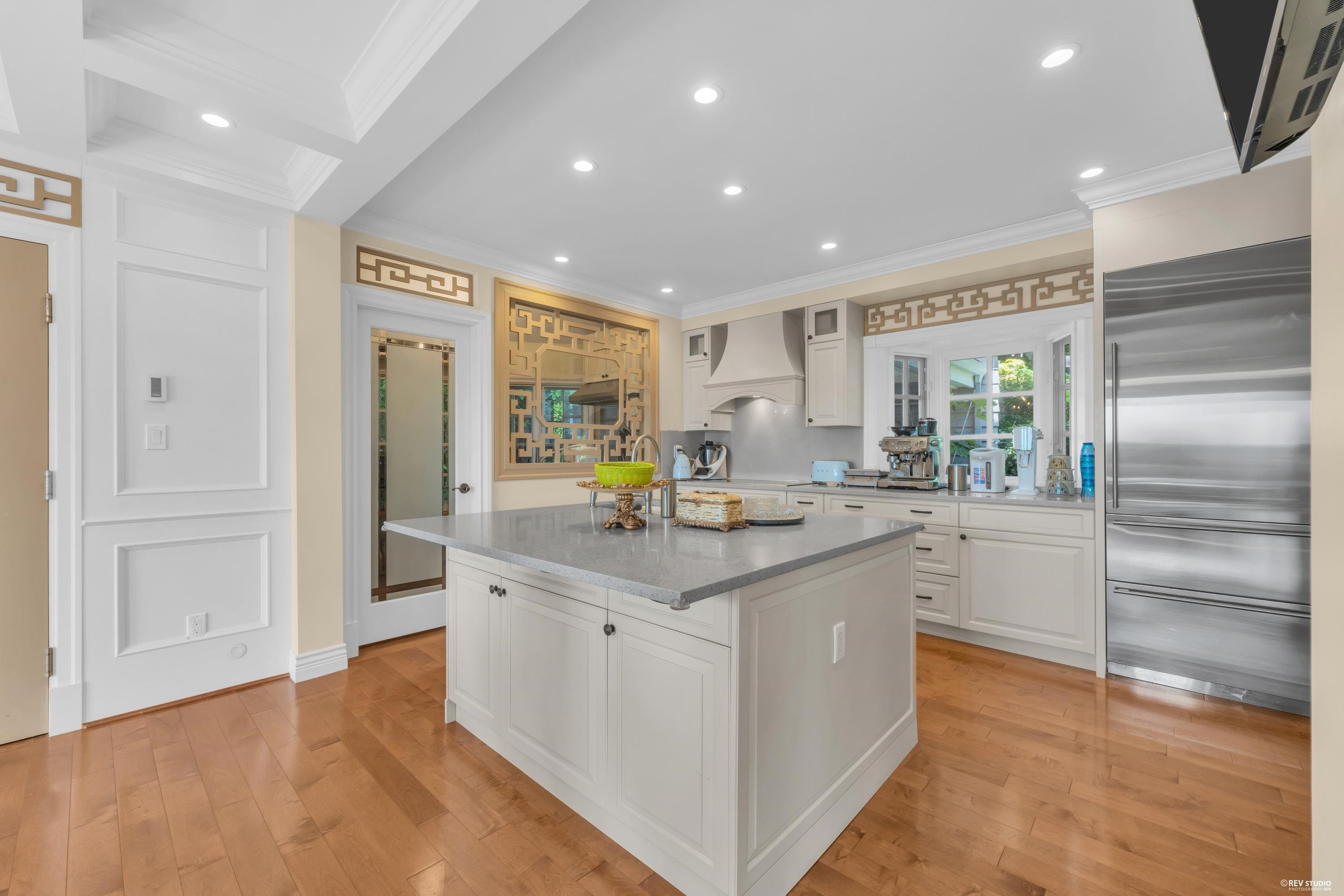 880 Younette Drive, West Vancouver, BC