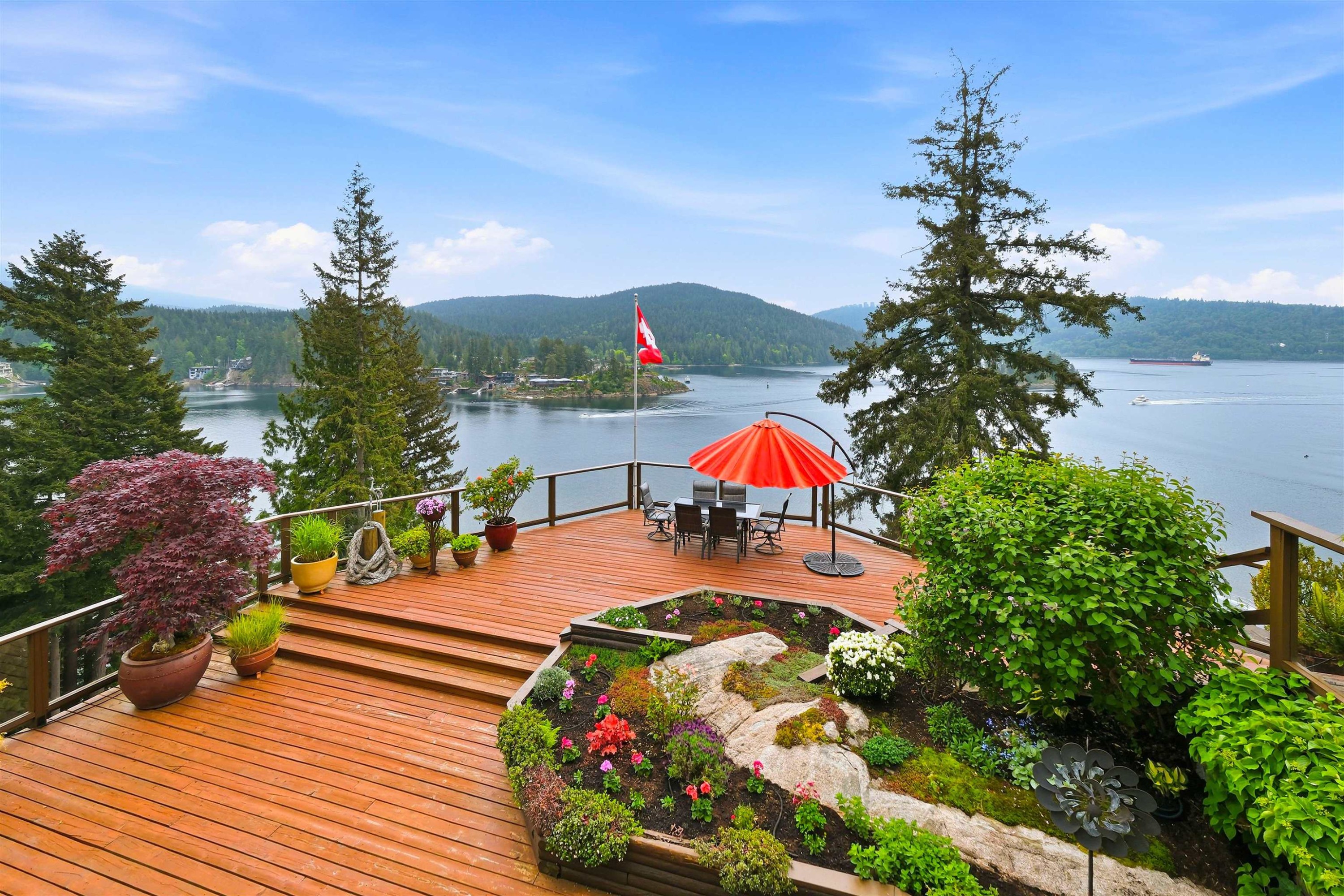 1584 Look Out Point, North Vancouver, BC