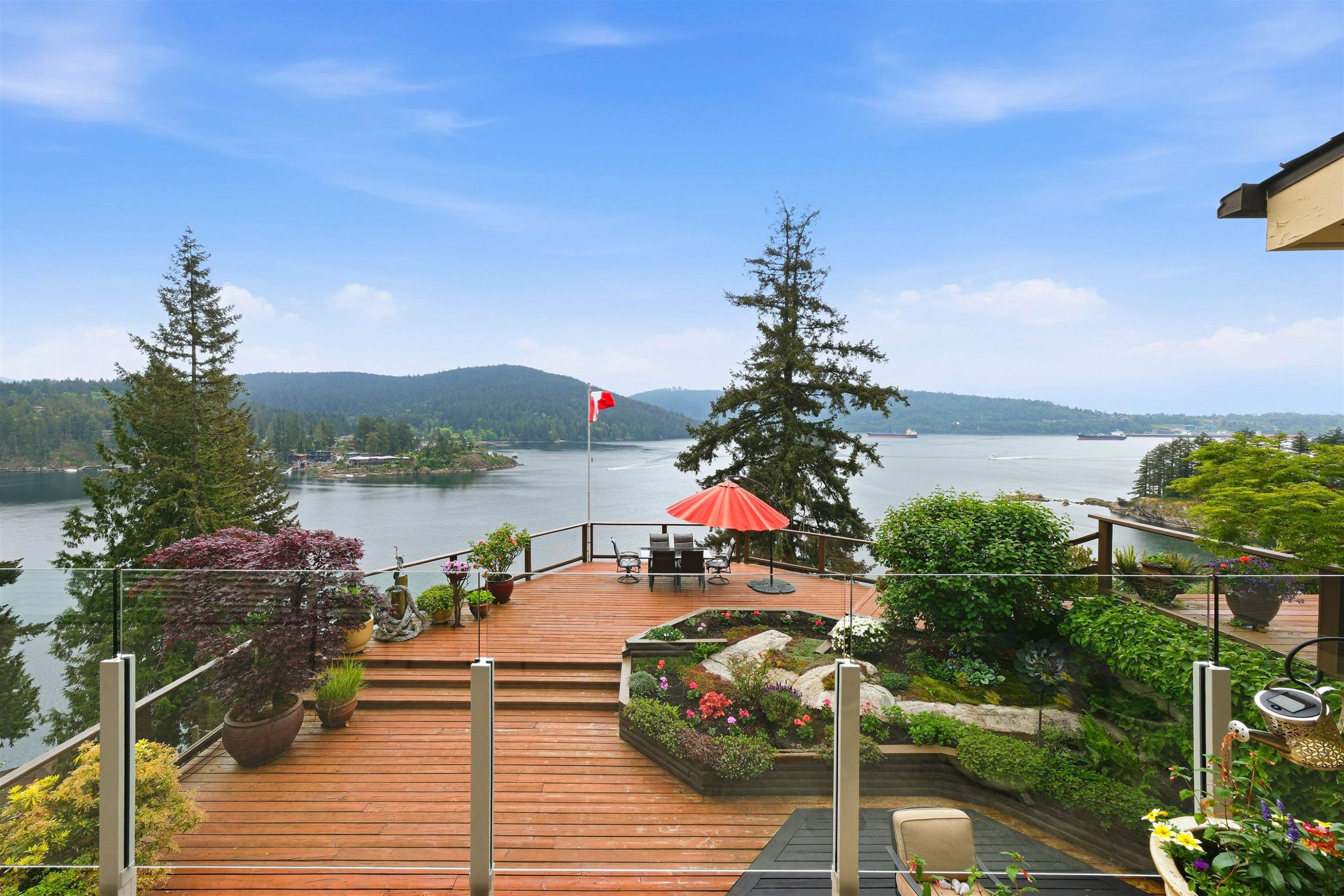 1584 Look Out Point, North Vancouver, BC