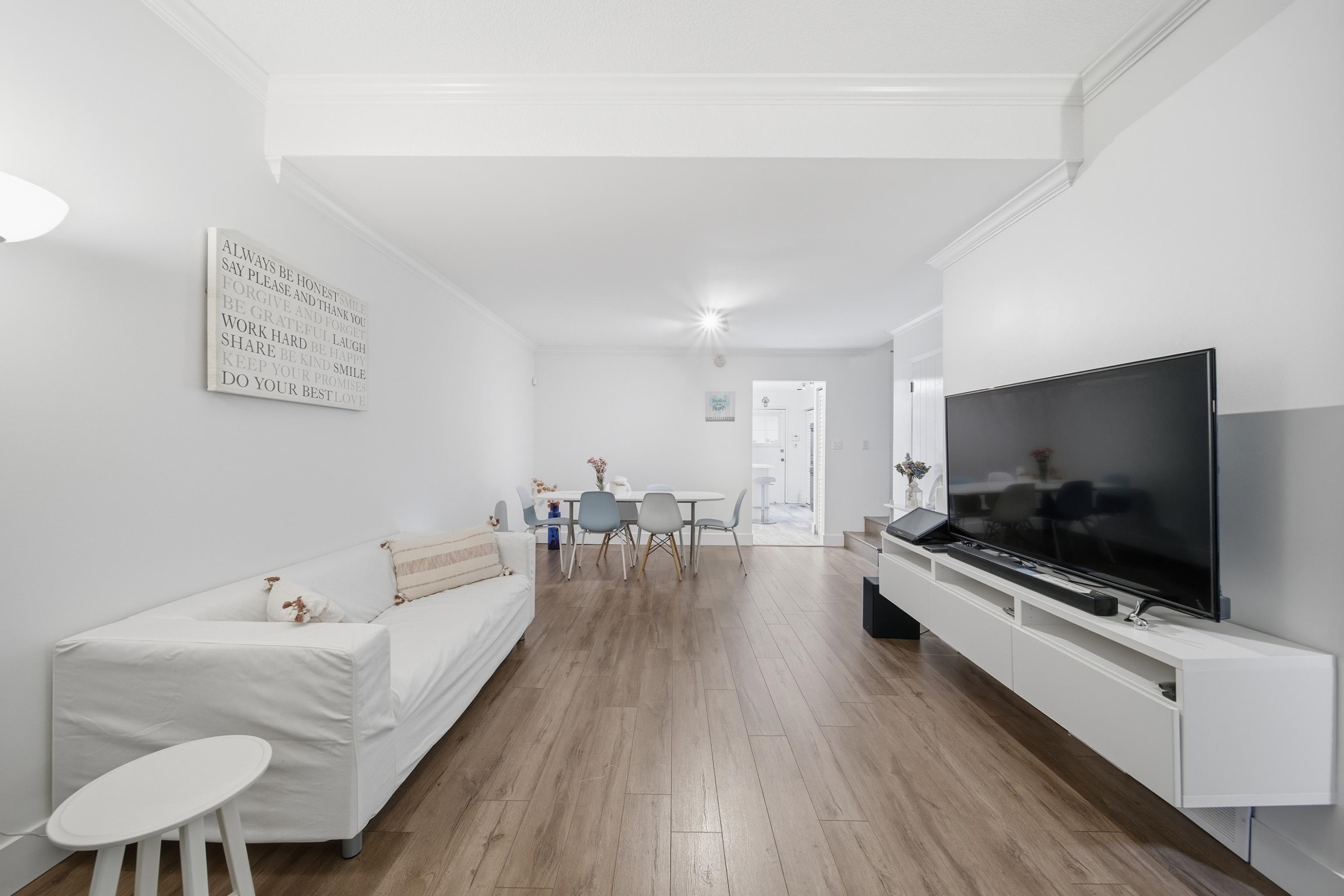 5416 Yew Street, Vancouver, BC