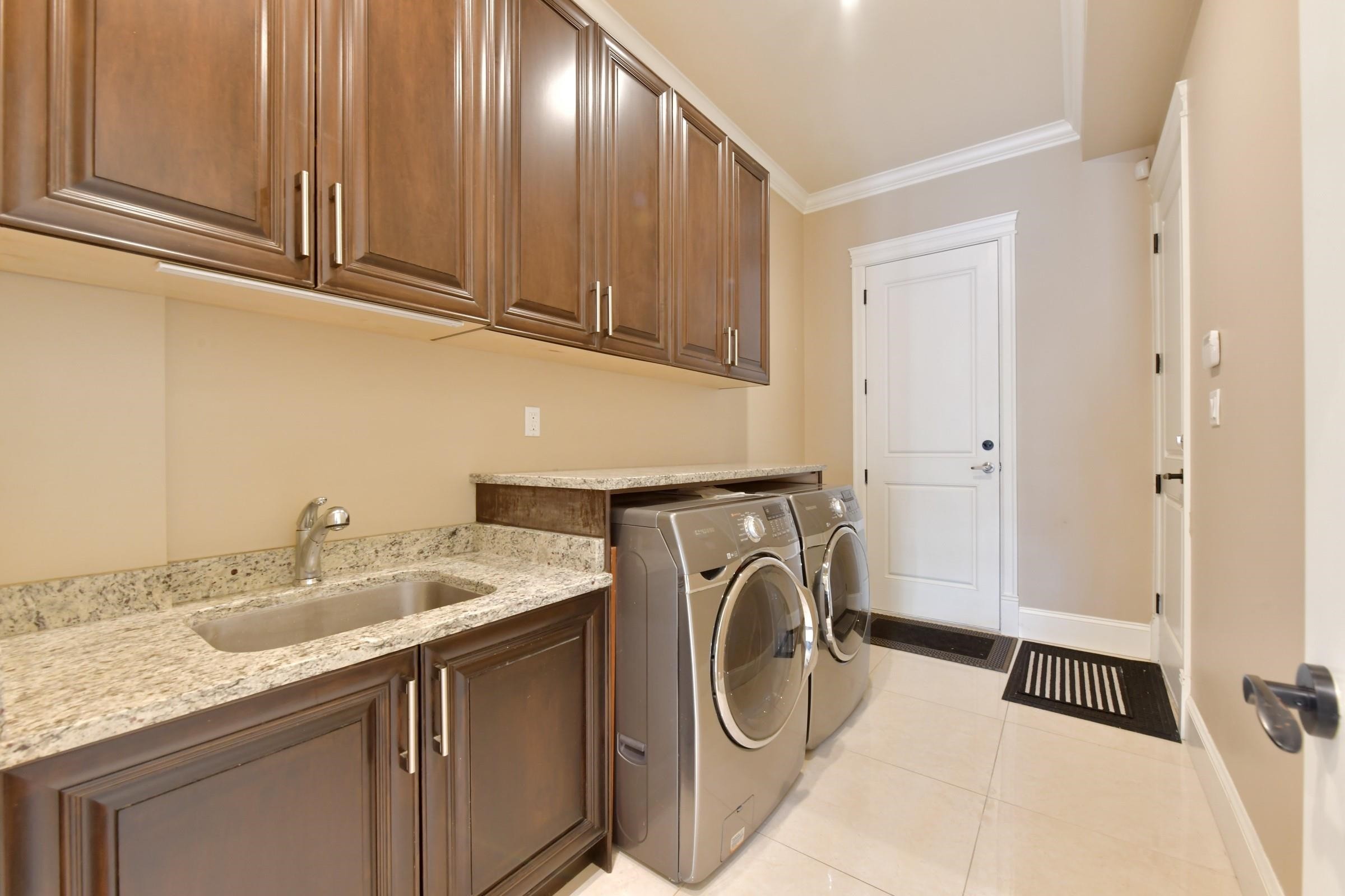 3768 Barmond Avenue, Richmond, BC