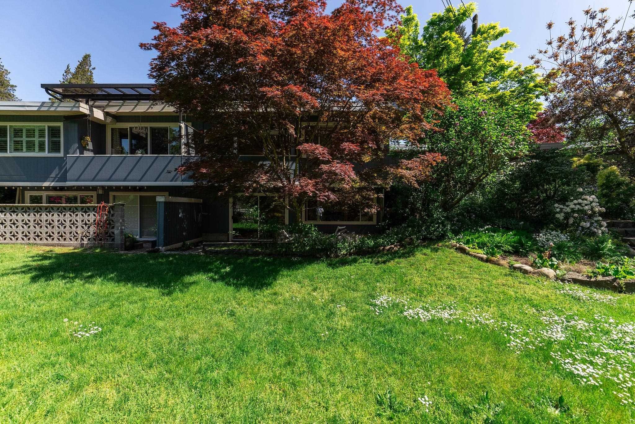 3665 Edgemont Boulevard, North Vancouver, BC