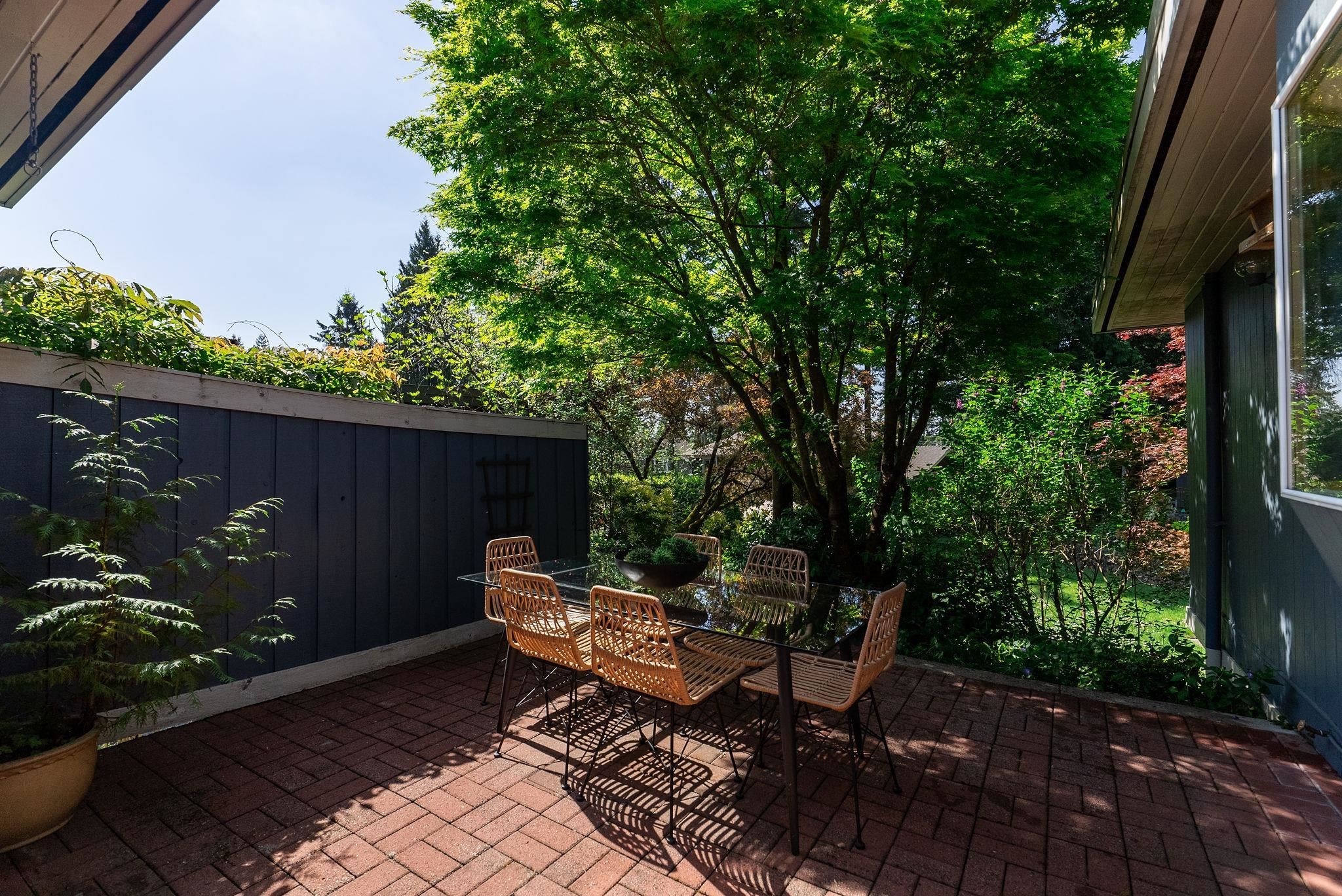 3665 Edgemont Boulevard, North Vancouver, BC