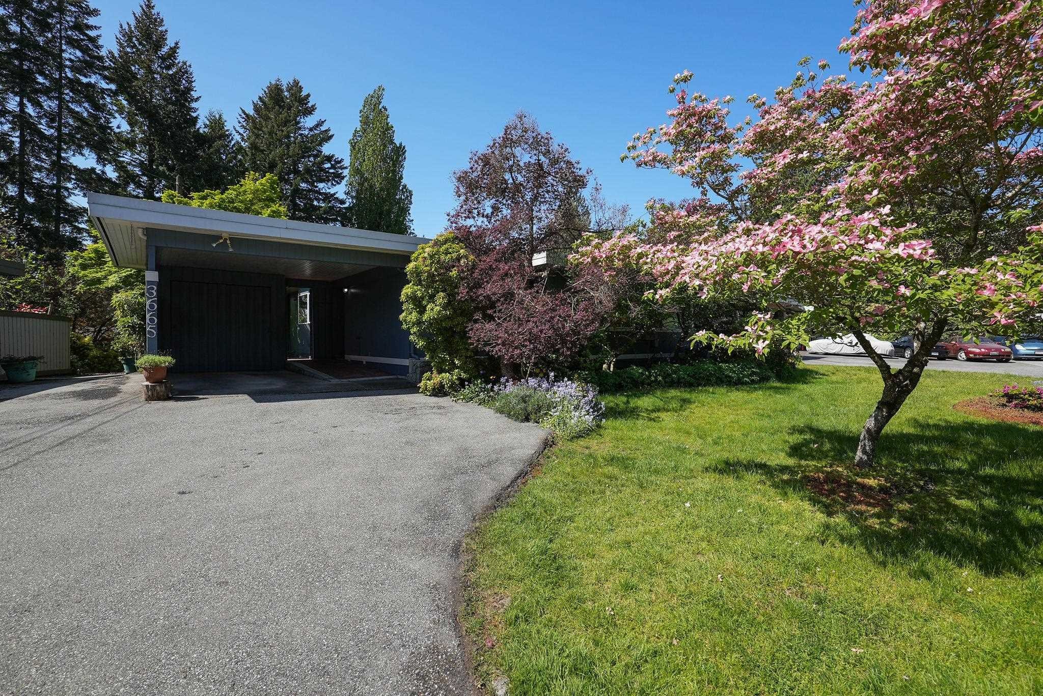 3665 Edgemont Boulevard, North Vancouver, BC
