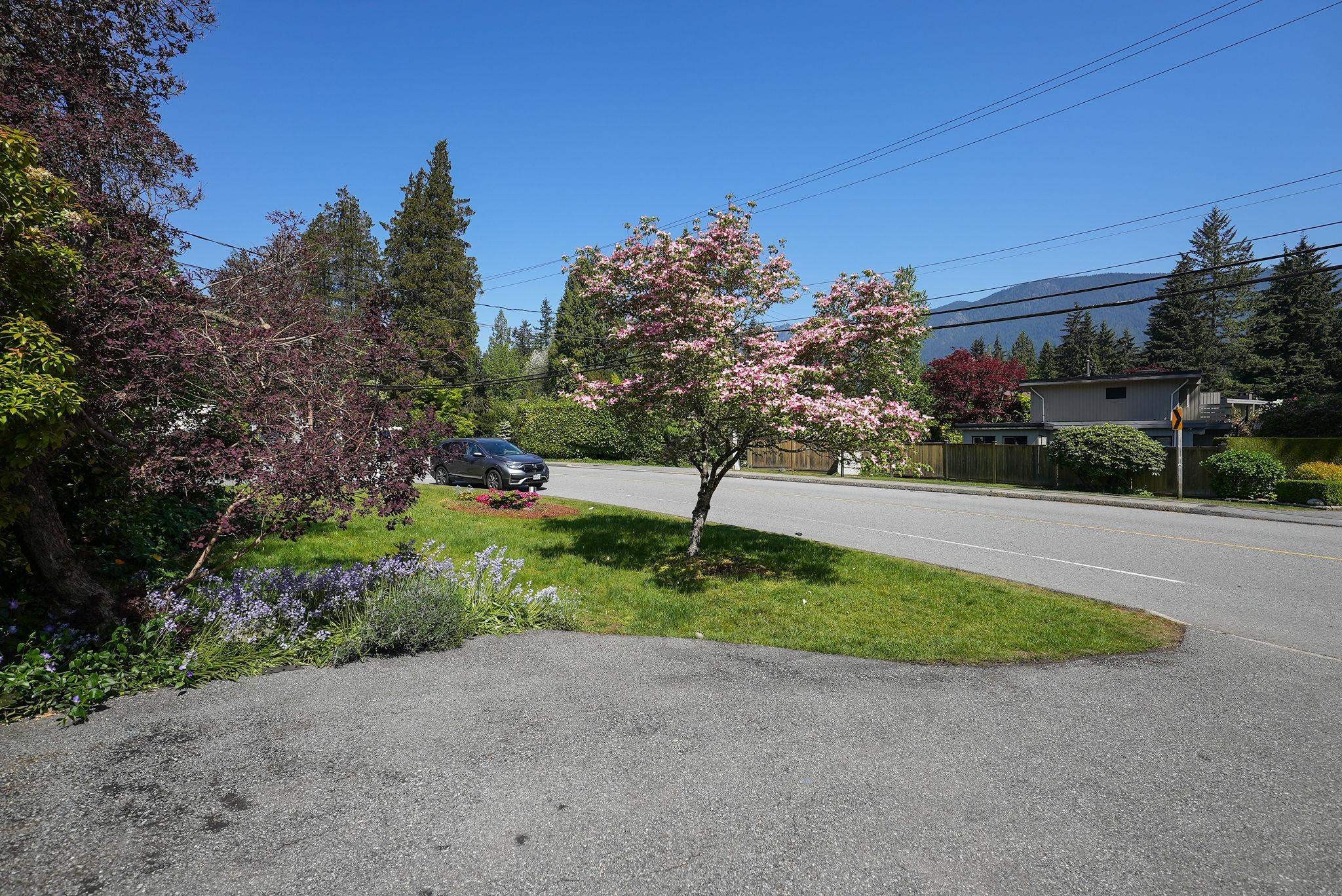 3665 Edgemont Boulevard, North Vancouver, BC
