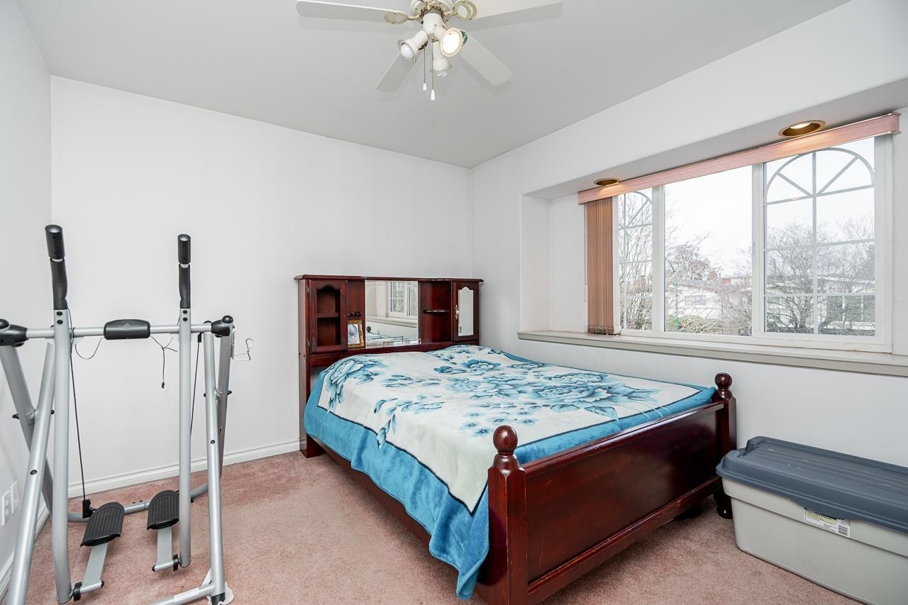 726 56Th Avenue E, Vancouver, BC