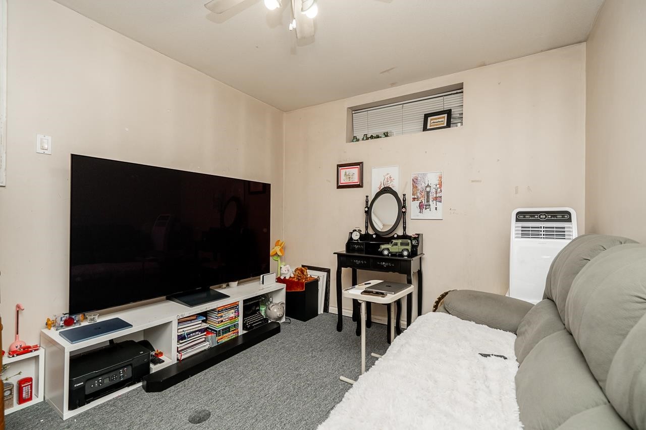 726 56Th Avenue E, Vancouver, BC
