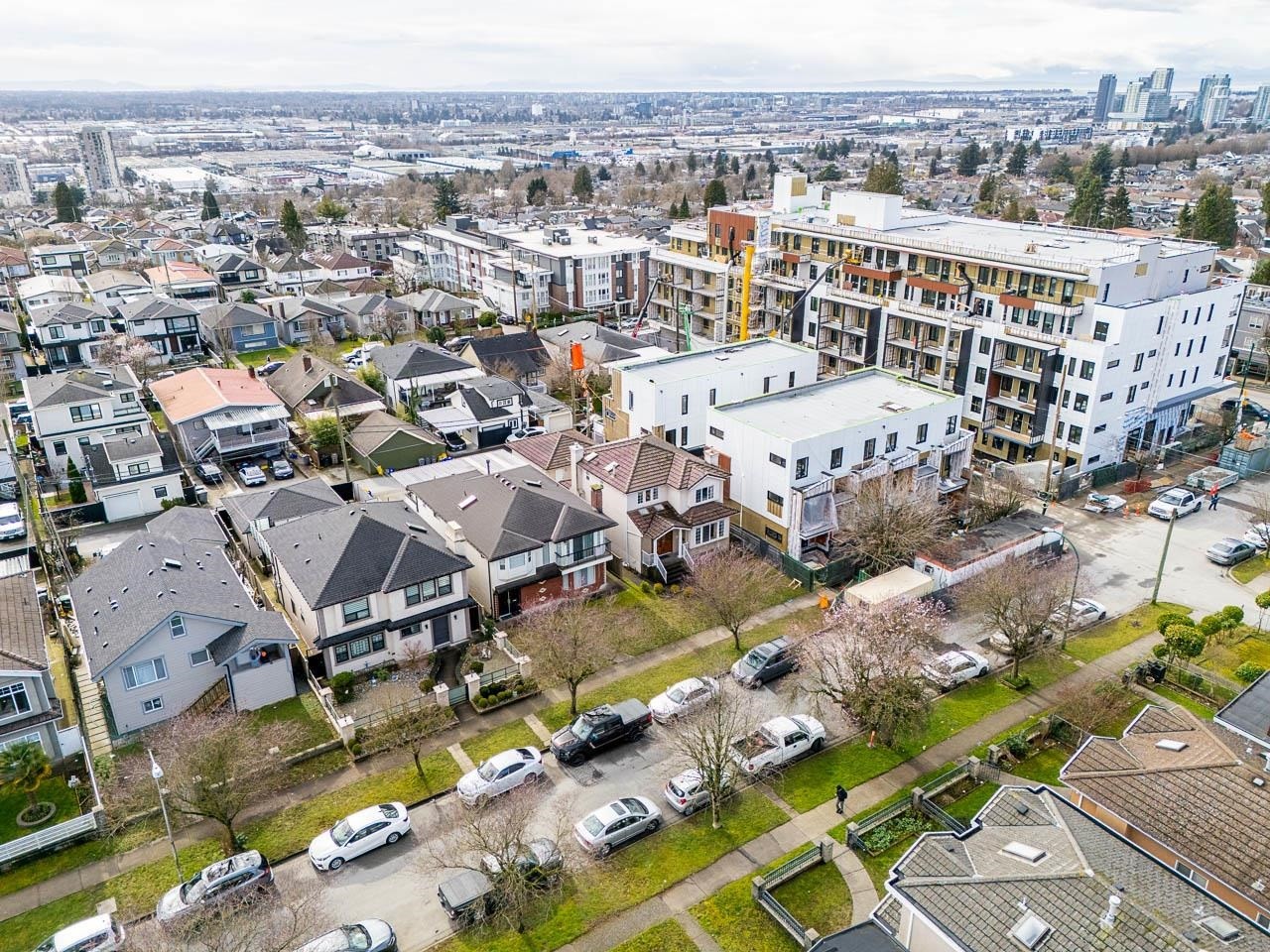 726 56Th Avenue E, Vancouver, BC