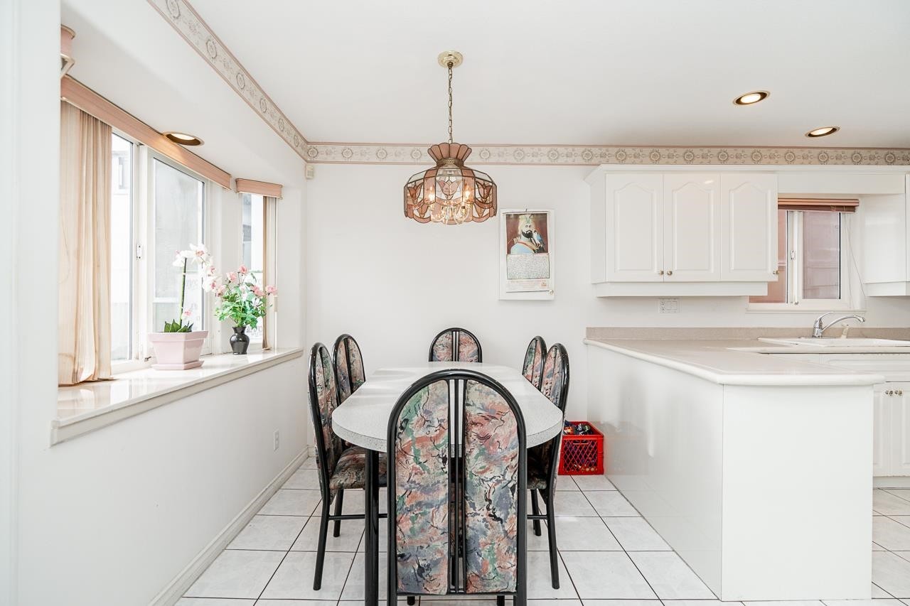 726 56Th Avenue E, Vancouver, BC