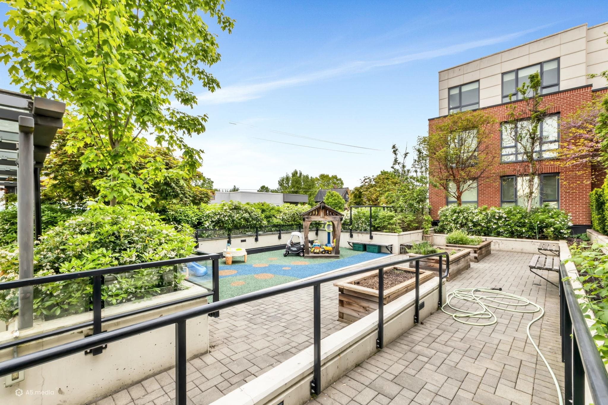 506-2477 Carolina Street, Vancouver, BC