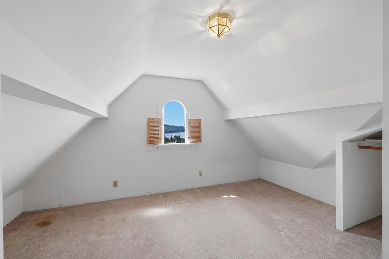 1013 Duchess Avenue, West Vancouver, BC