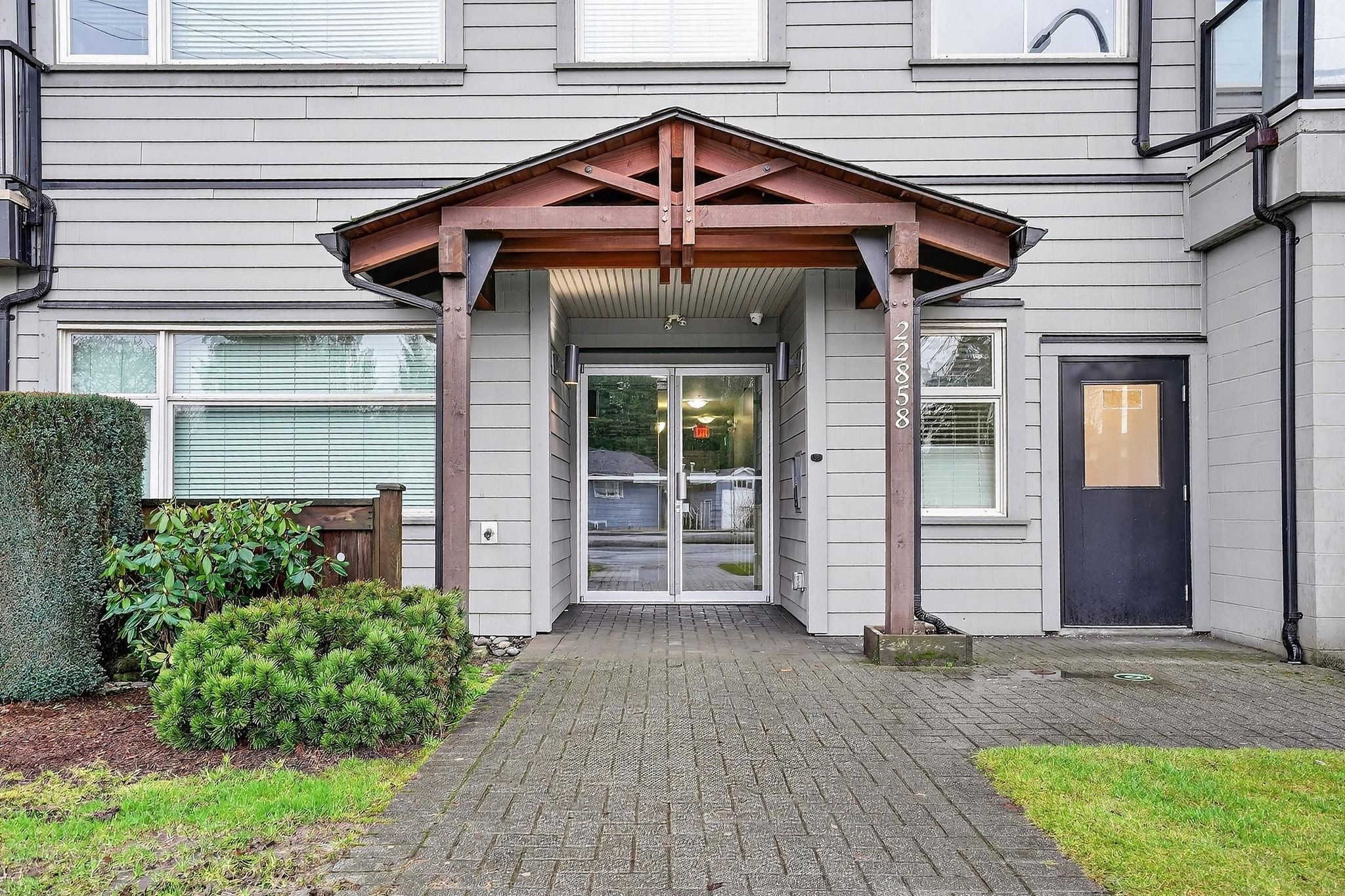 404-22858 Lougheed Highway, Maple Ridge, BC