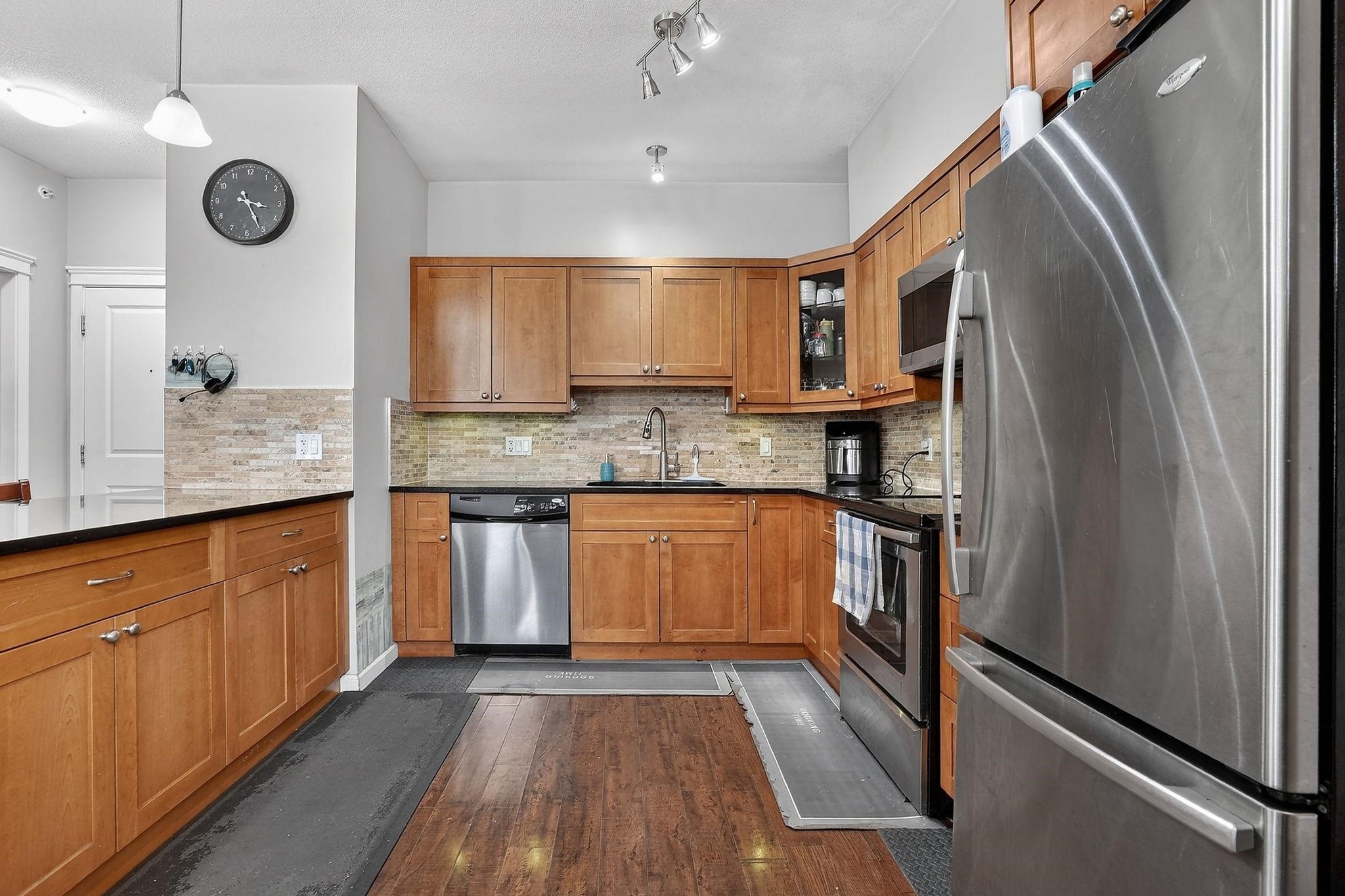 404-22858 Lougheed Highway, Maple Ridge, BC