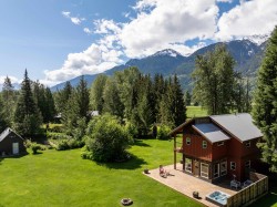 8950 Pemberton Meadows Road Pemberton, BC V0N 2L2