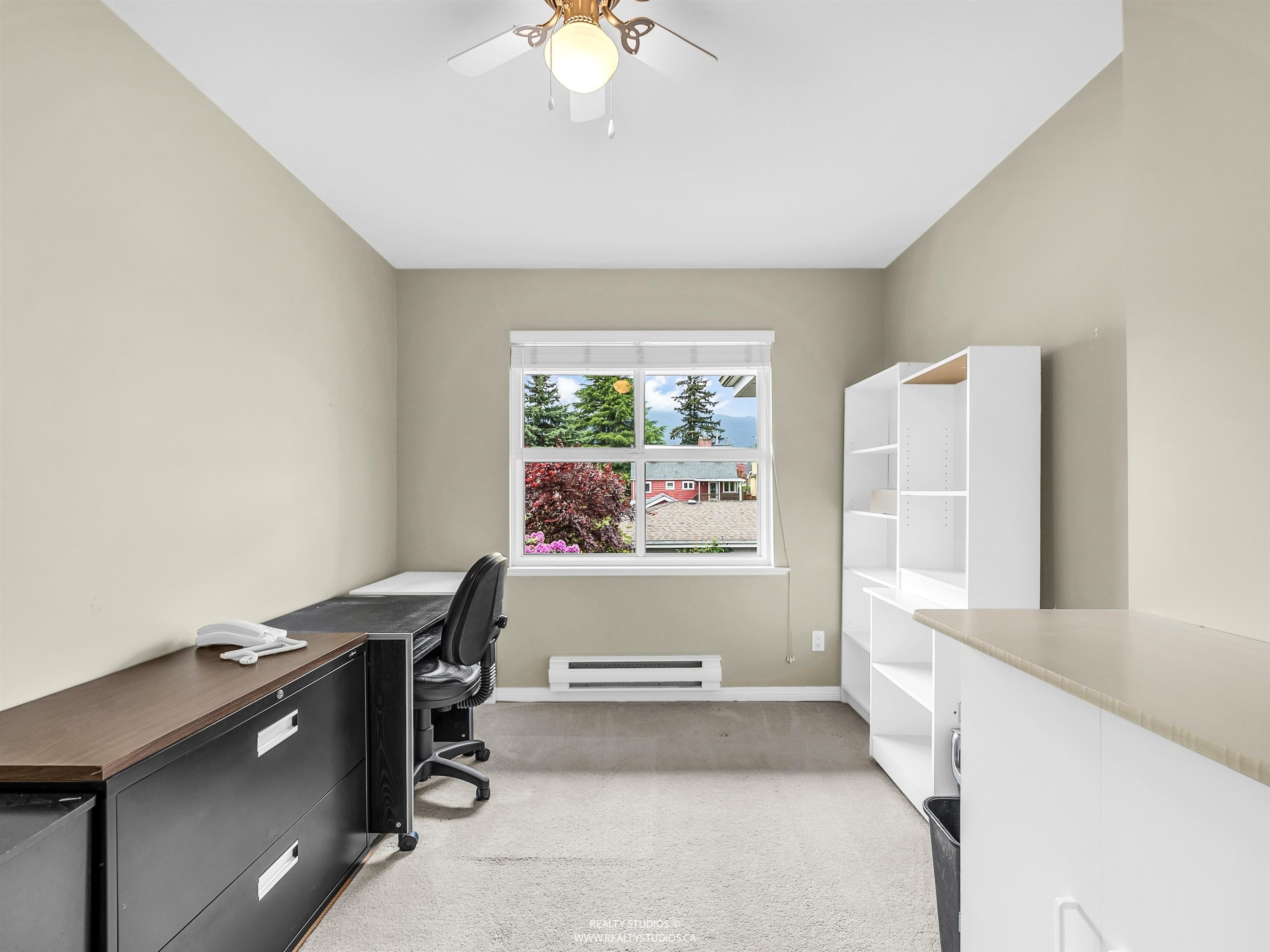 332 12Th Street E, North Vancouver, BC