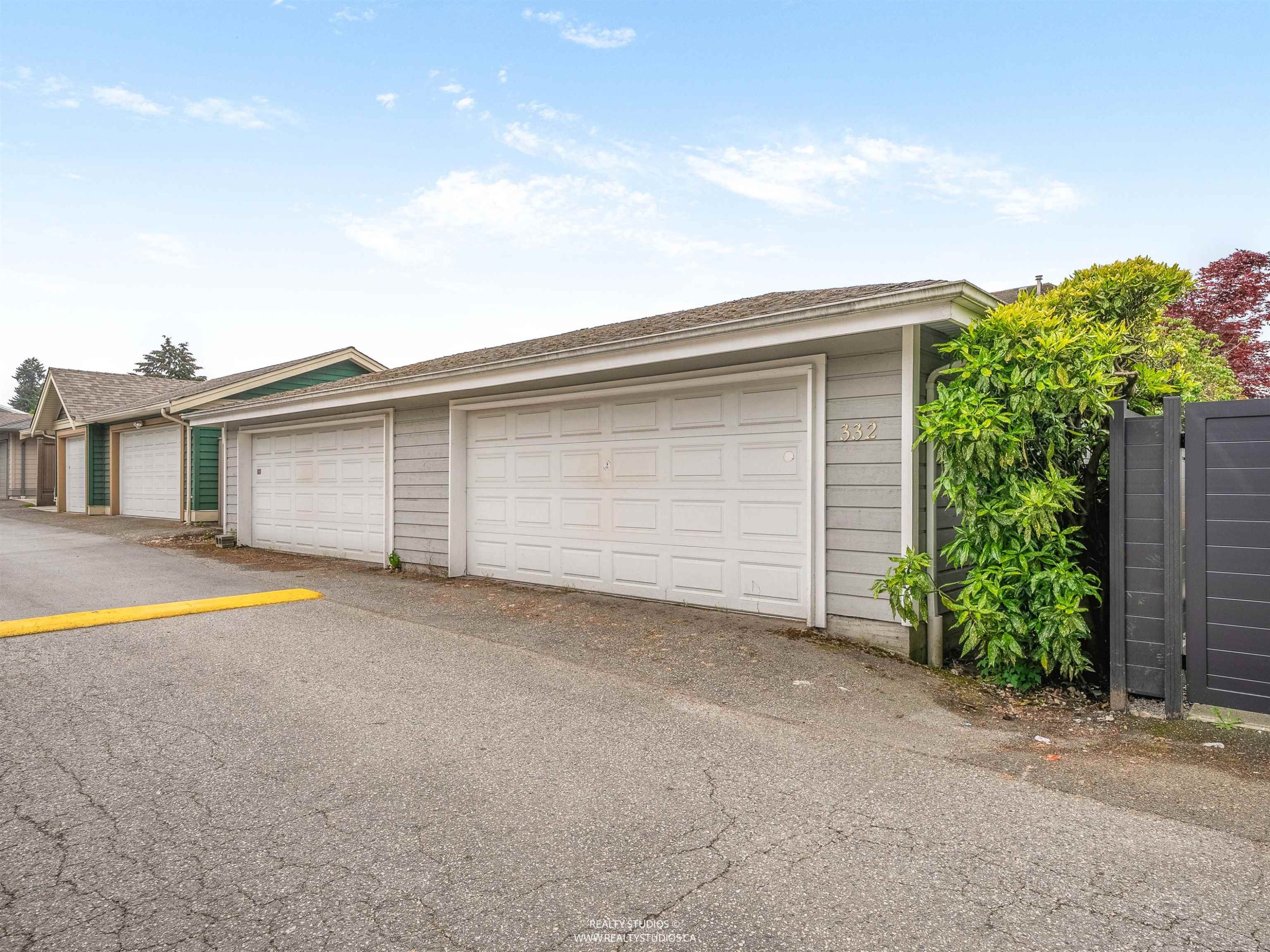 332 12Th Street E, North Vancouver, BC
