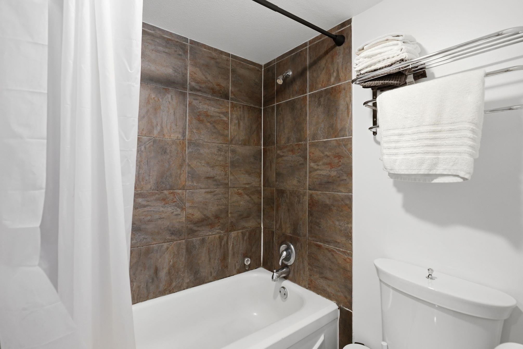 2510 4Th Avenue W, Vancouver, BC