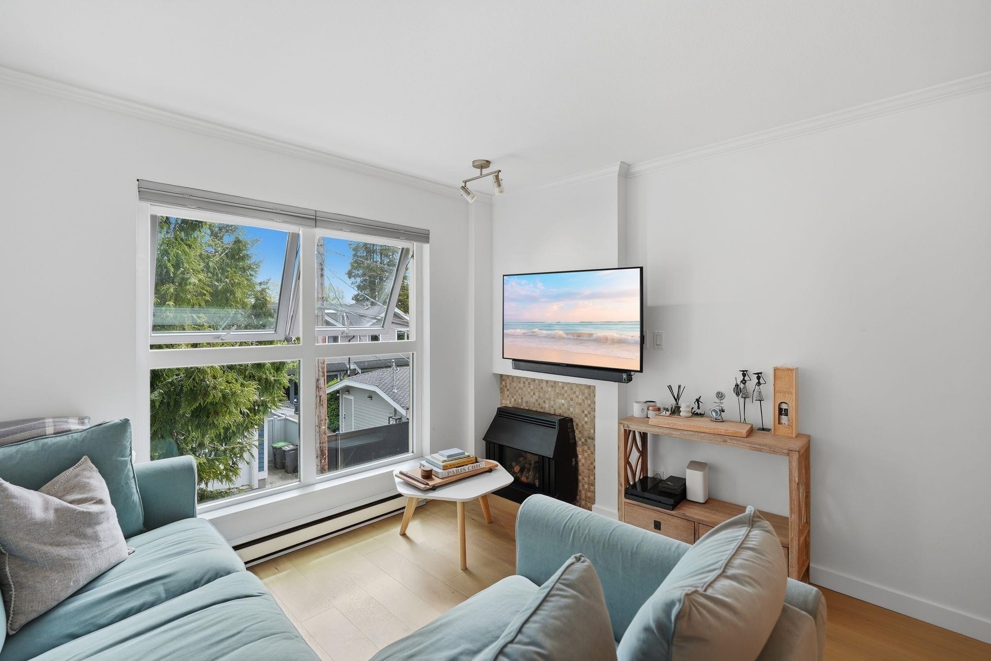 2510 4Th Avenue W, Vancouver, BC
