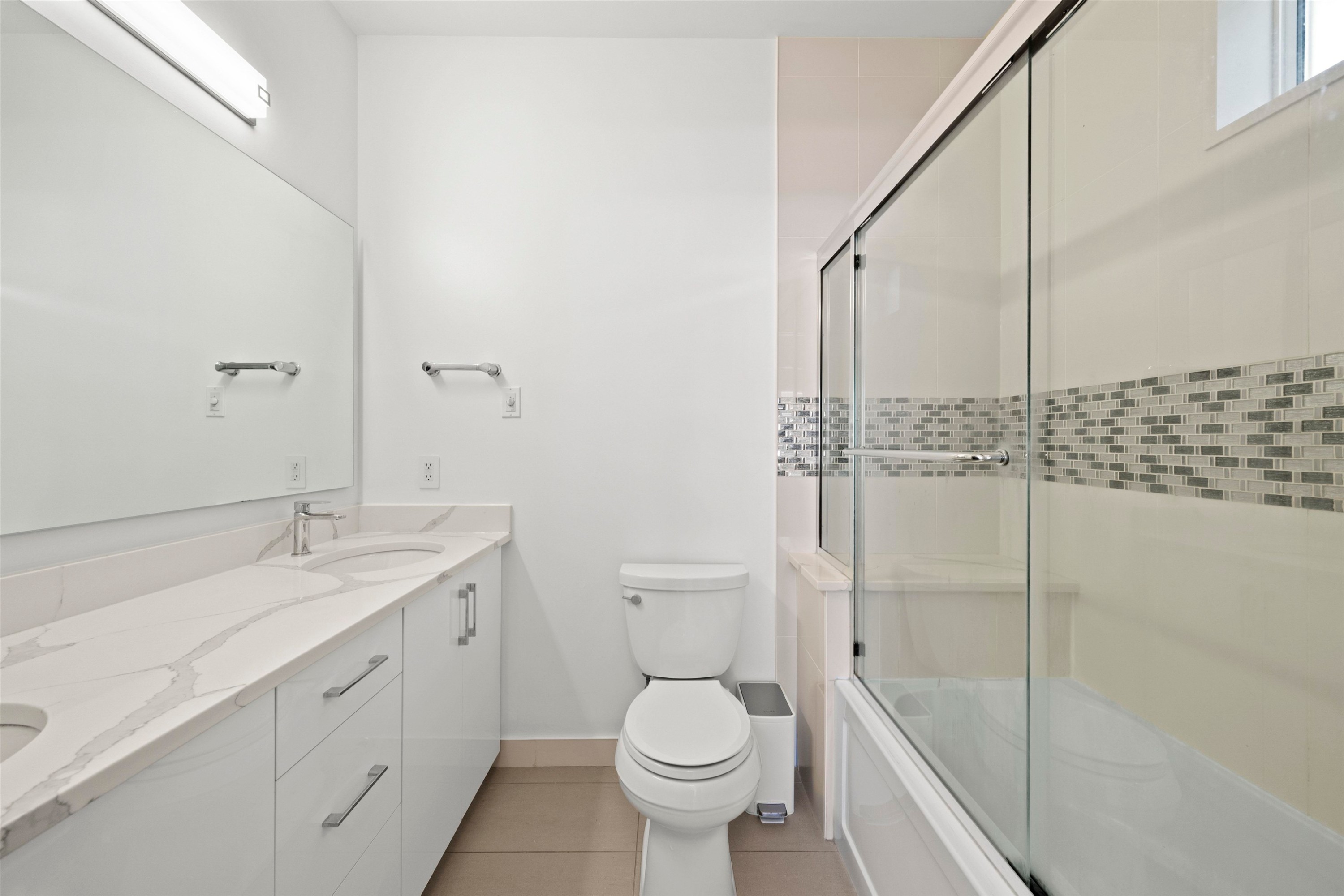 9779 Steveston Highway, Richmond, BC