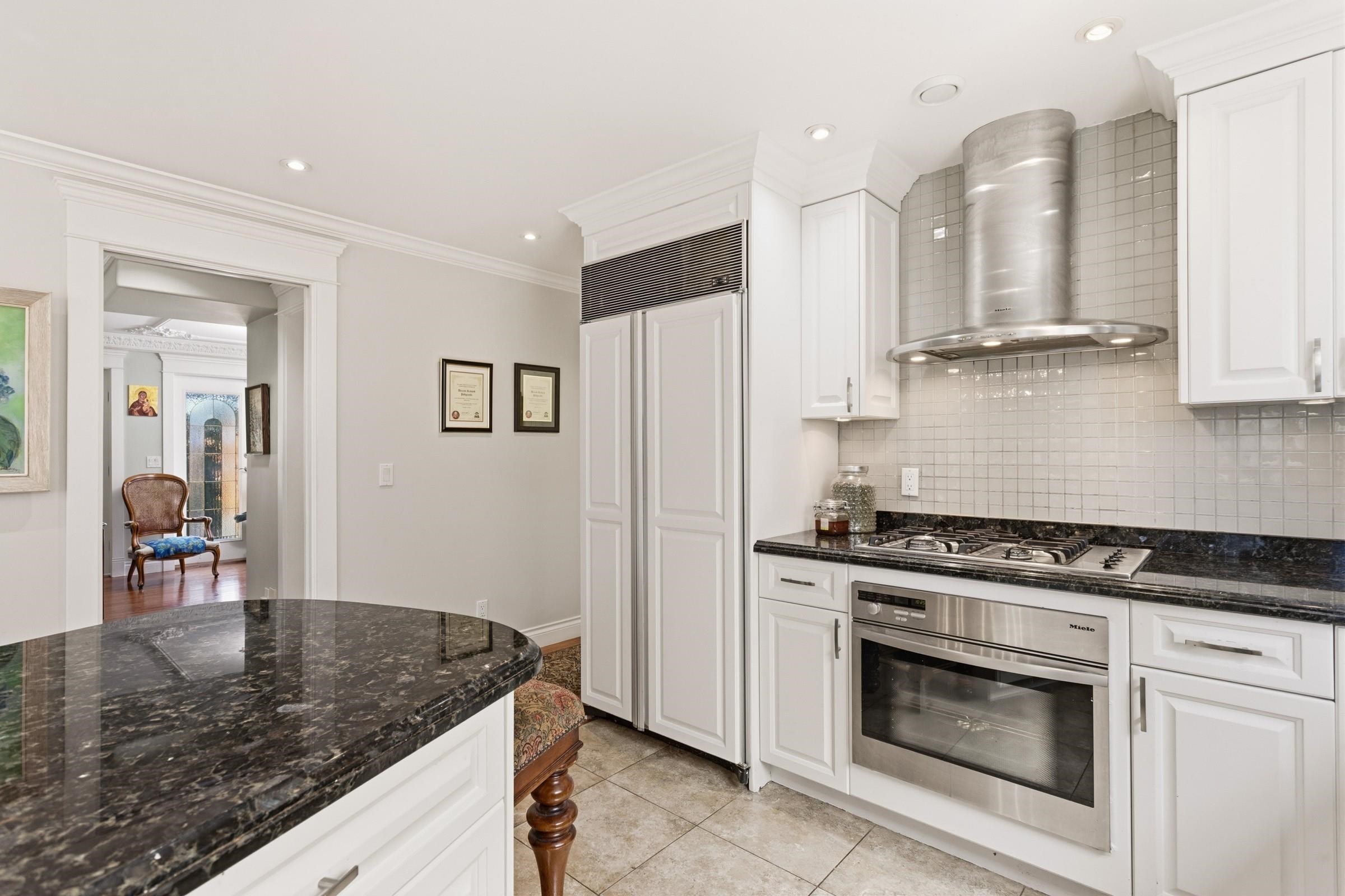 2541 Marine Drive, West Vancouver, BC