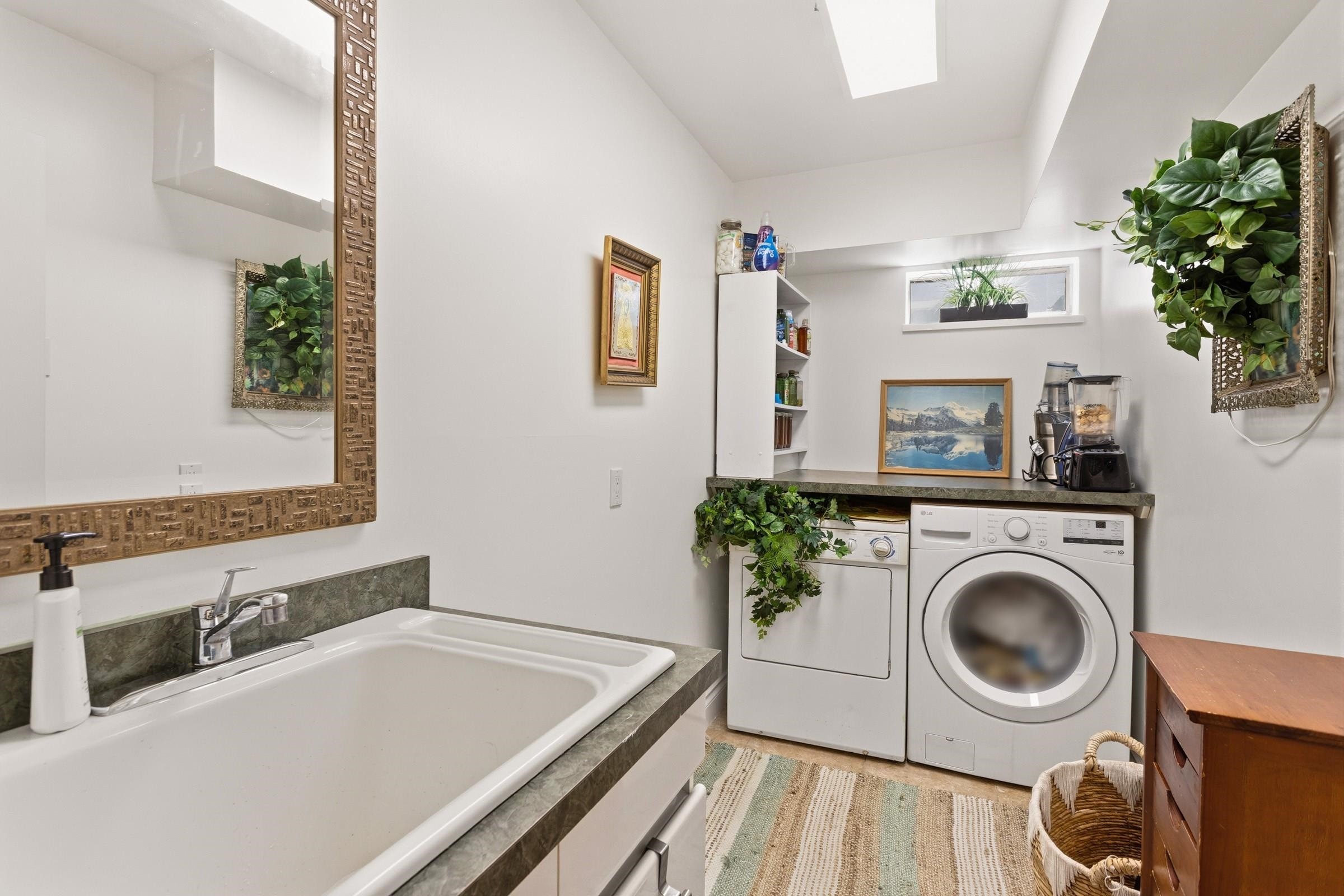 2541 Marine Drive, West Vancouver, BC