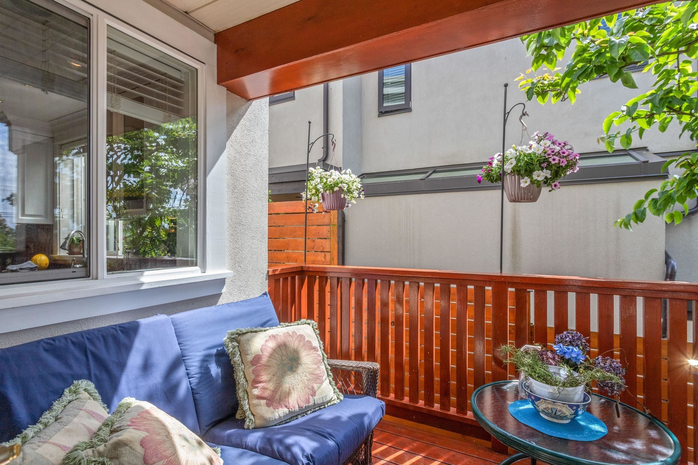 2541 Marine Drive, West Vancouver, BC
