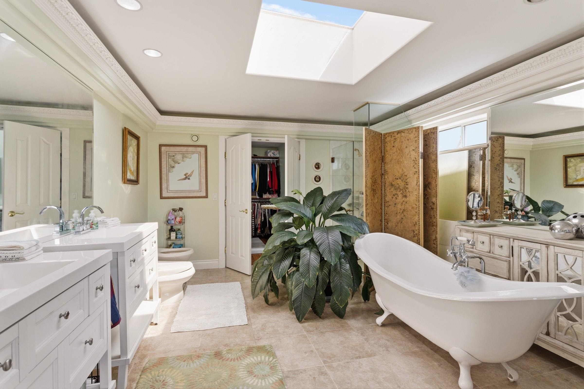 2541 Marine Drive, West Vancouver, BC