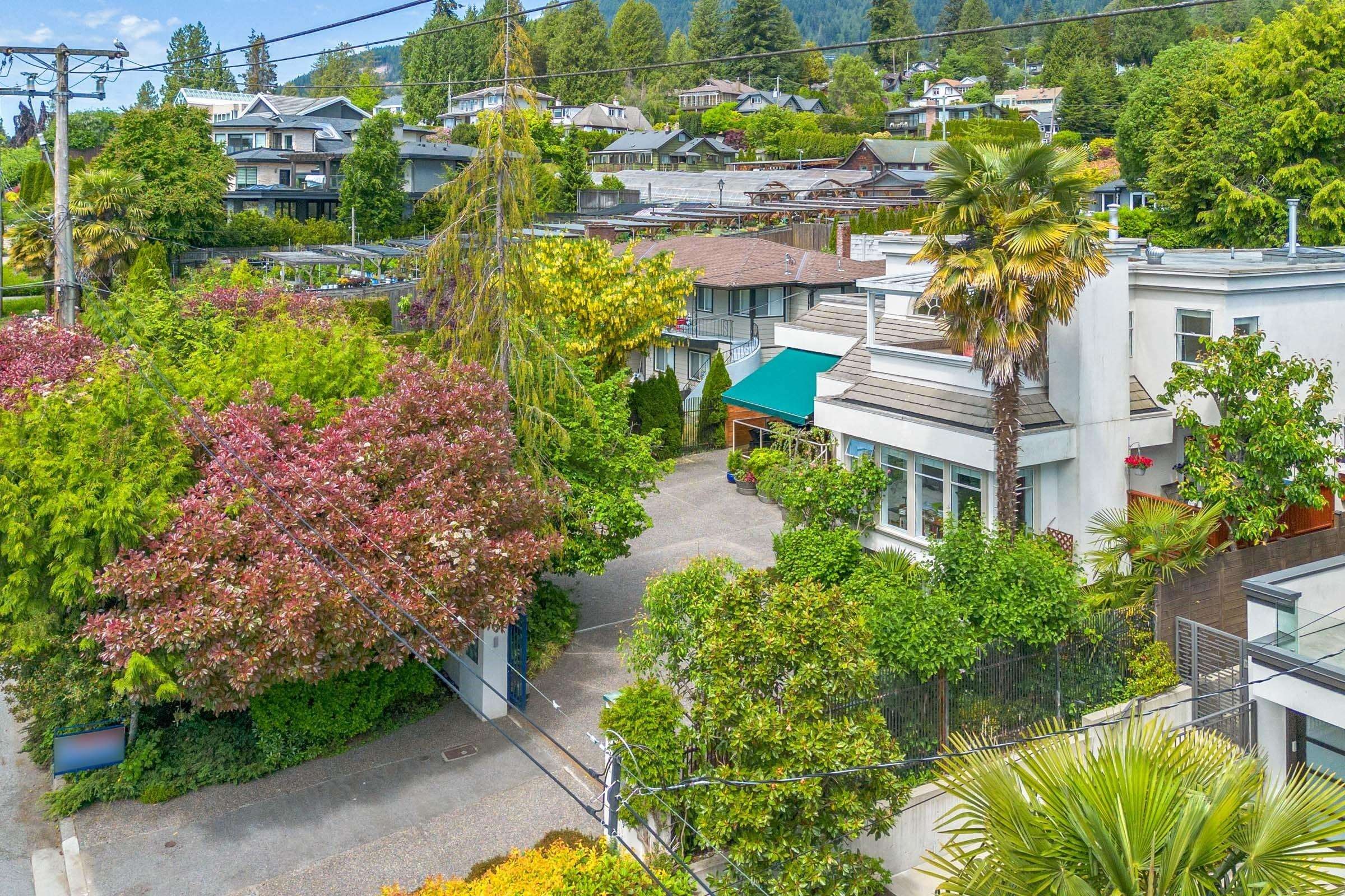 2541 Marine Drive, West Vancouver, BC