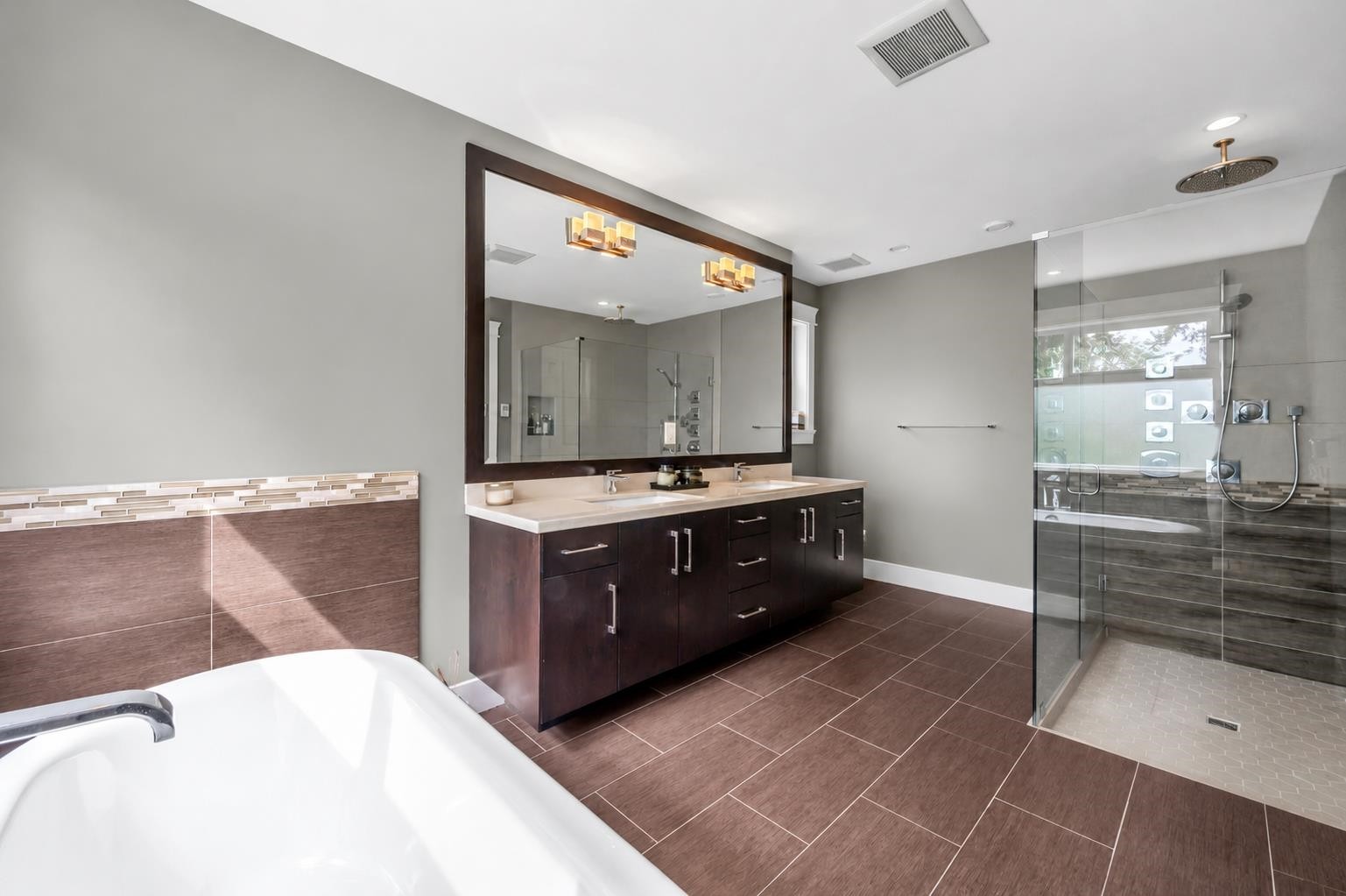1318 Kingston Street, Coquitlam, BC