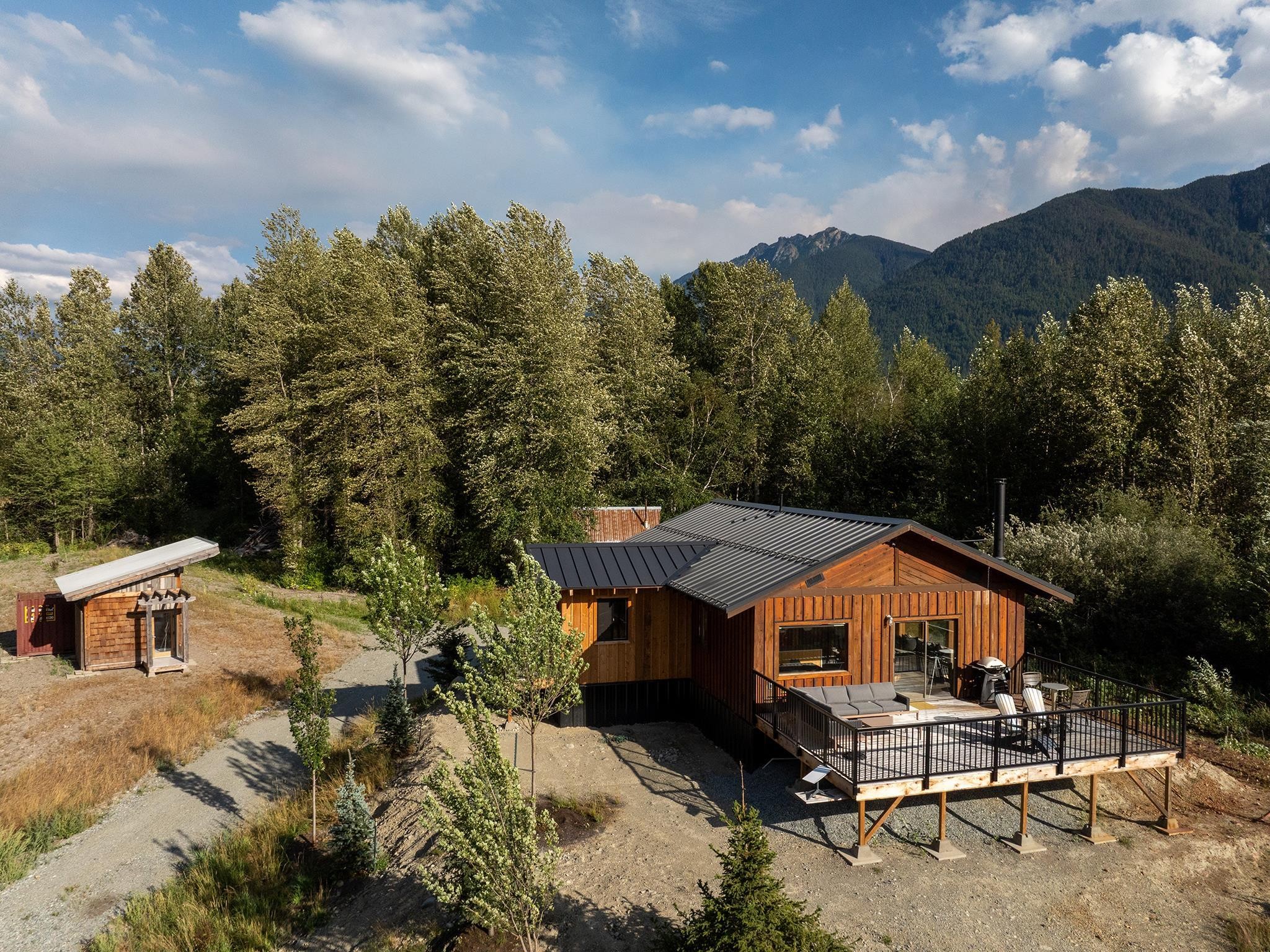 7320 Macrae Road, Pemberton, BC