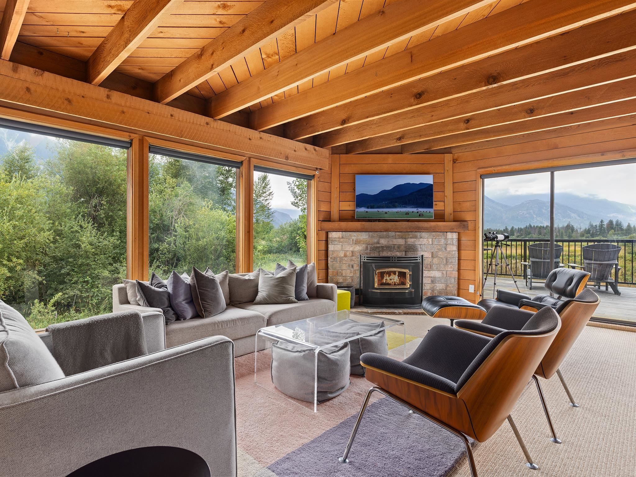 7320 Macrae Road, Pemberton, BC